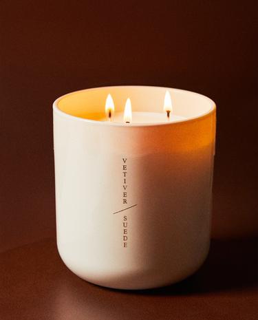 (500 G) VETIVER SUEDE SCENTED CANDLE