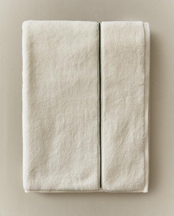 EMBROIDERED TRIM BATH TOWEL EMBROIDERED TRIM BATH TOWEL