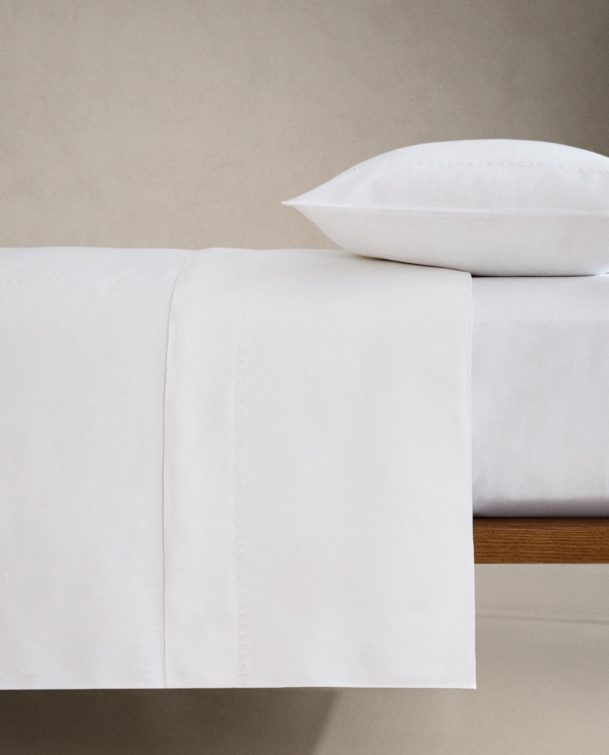 HEMSTITCHED LINEN DUVET COVER product thumbnail 2