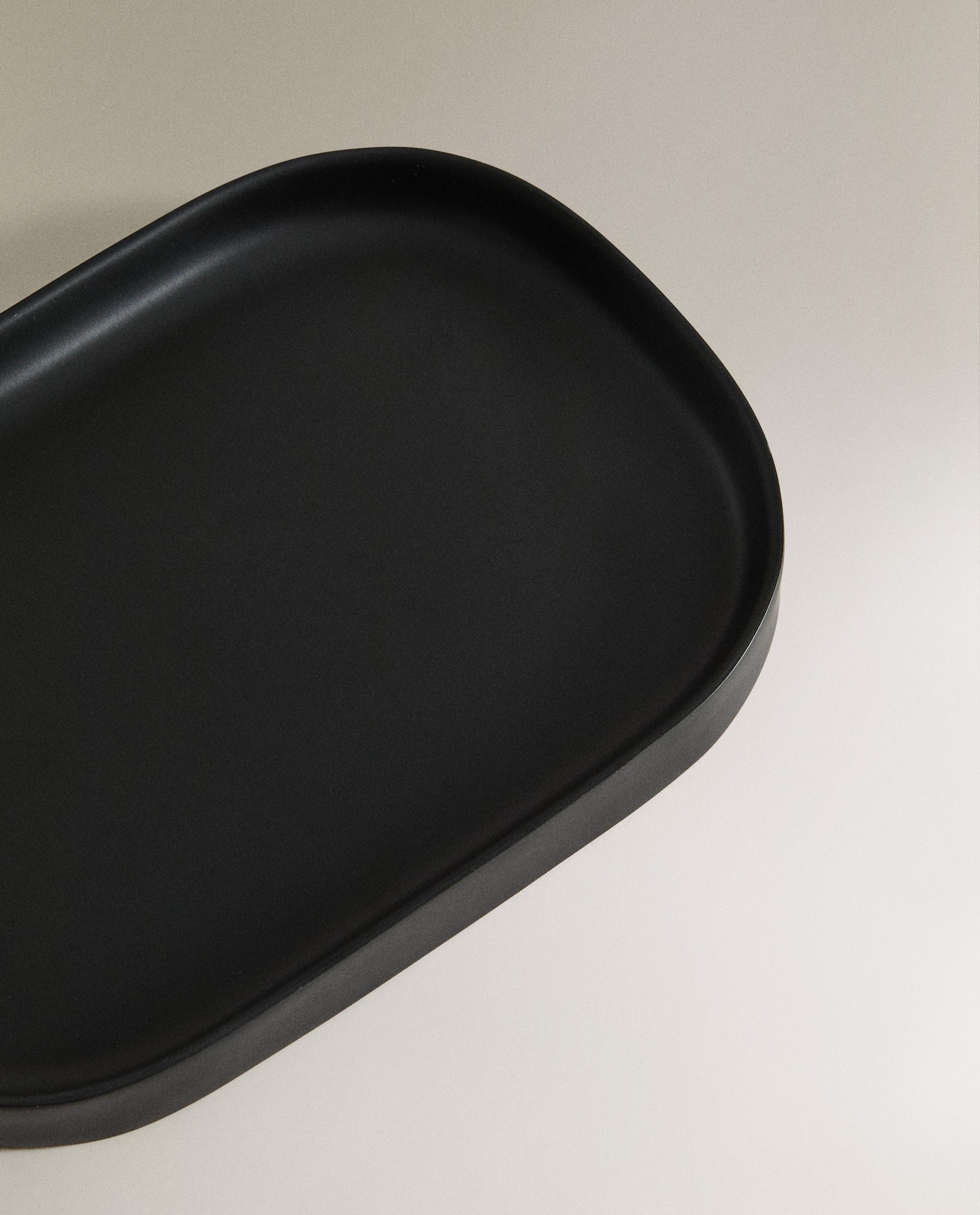 BLACK RESIN BATHROOM TRAY product thumbnail 2