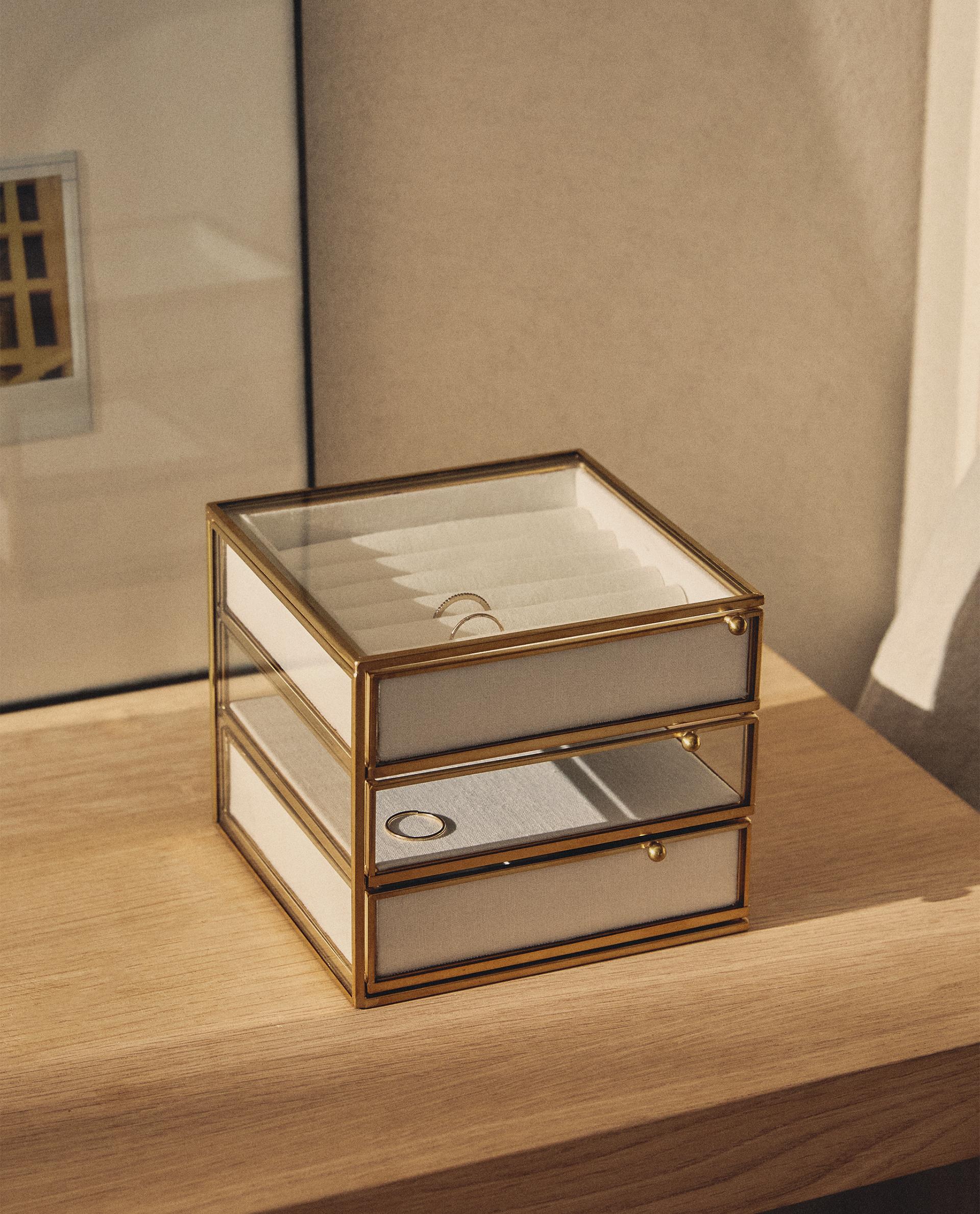 GLASS JEWELLERY BOX WITH METAL EDGE