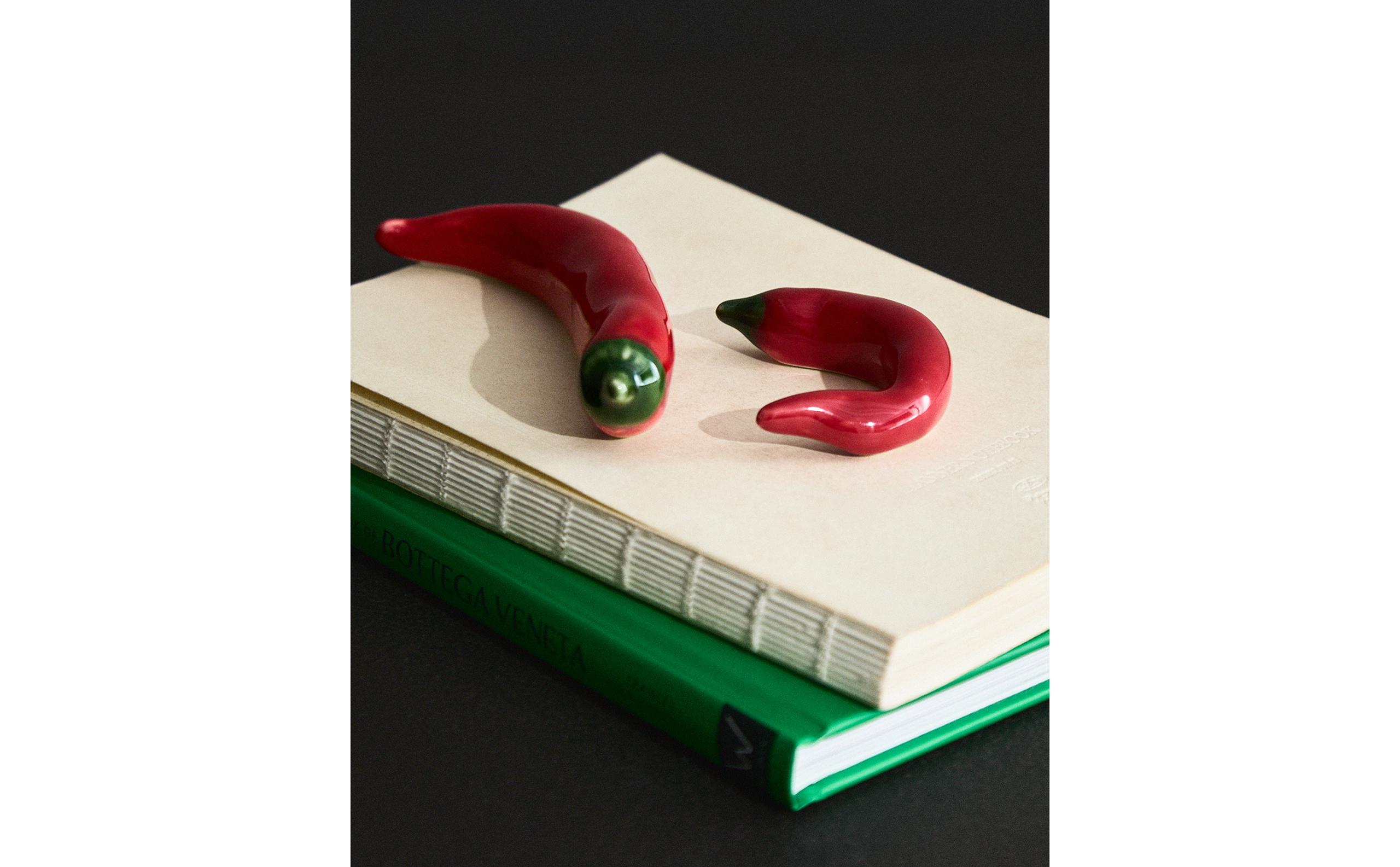 CERAMIC PEPPERS (PACK OF 2) product thumbnail 9