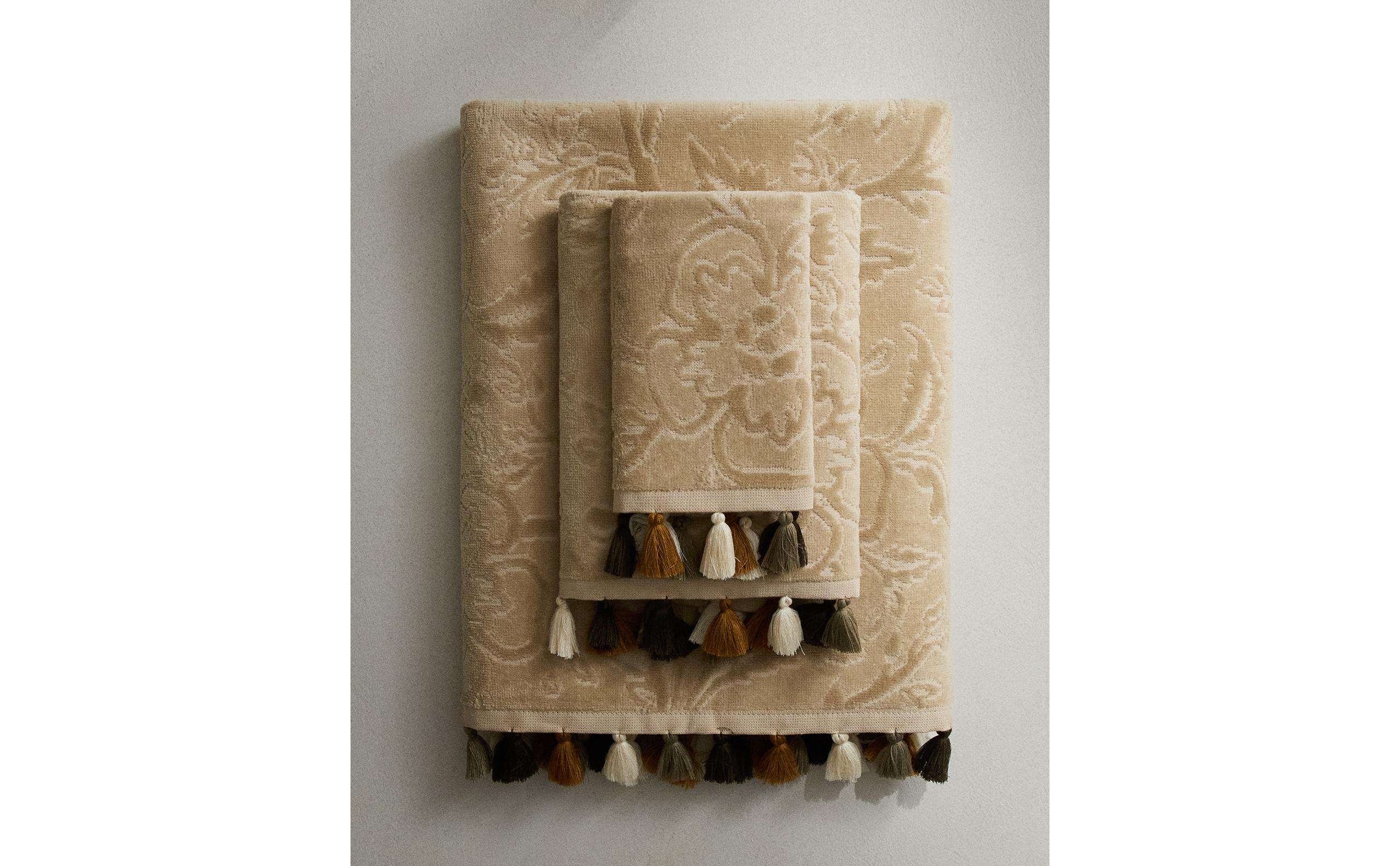 ジャカード ポンポン付き バスタオル | Zara Home 日本/Japan ジャカード ポンポン付き バスタオル | Zara Home 日本/Japan