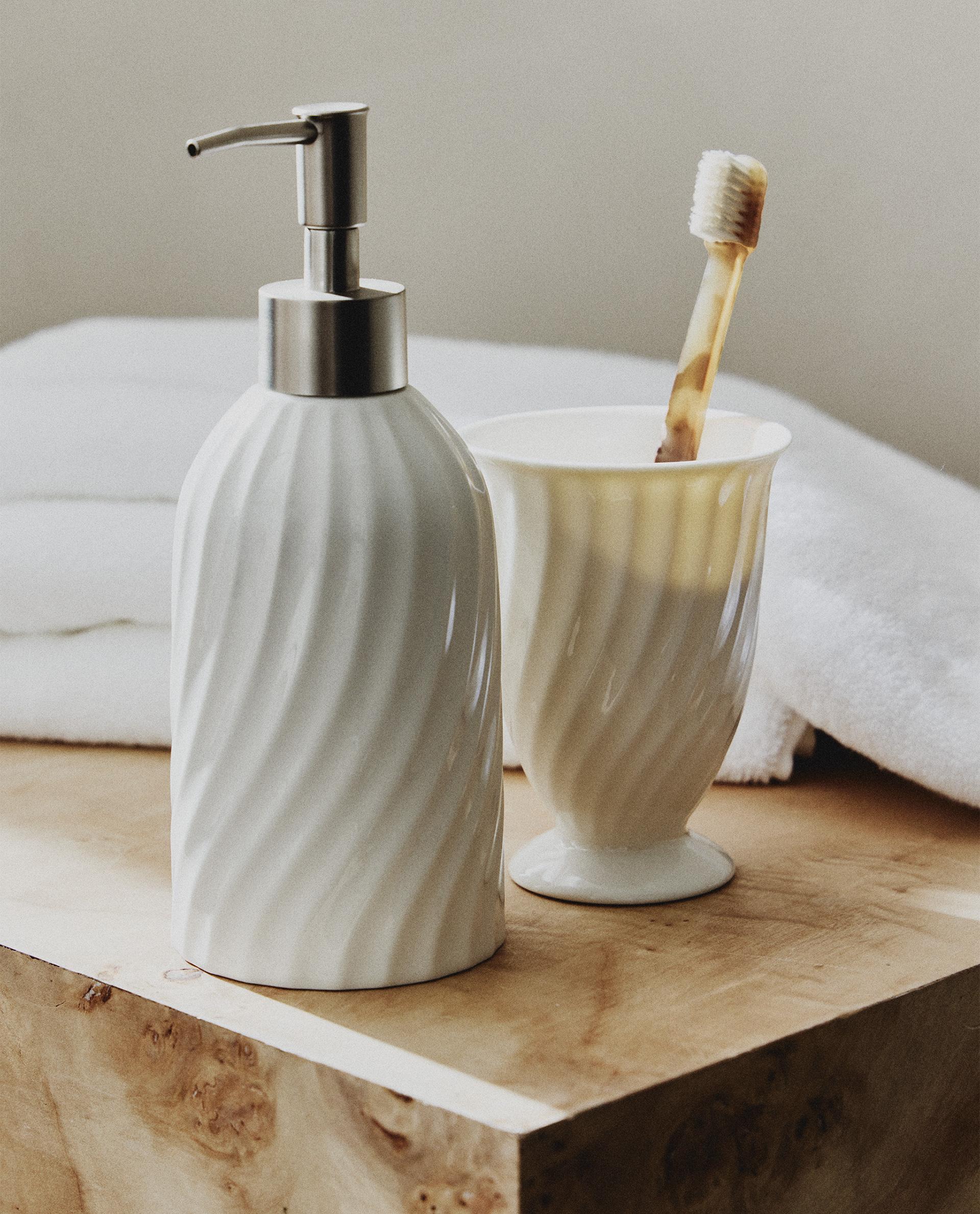 ボーンチャイナ バスルームアクセサリー | Zara Home 日本/Japan