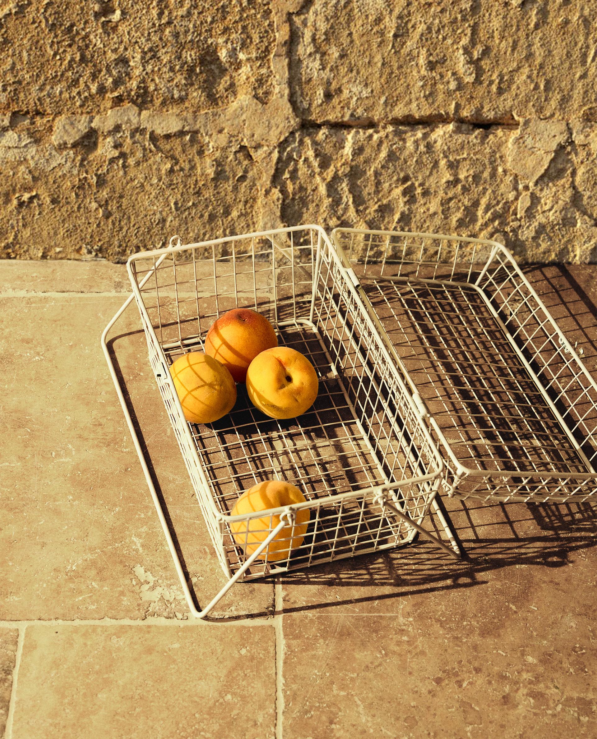 METAL STORAGE HAMPER WITH HANDLES