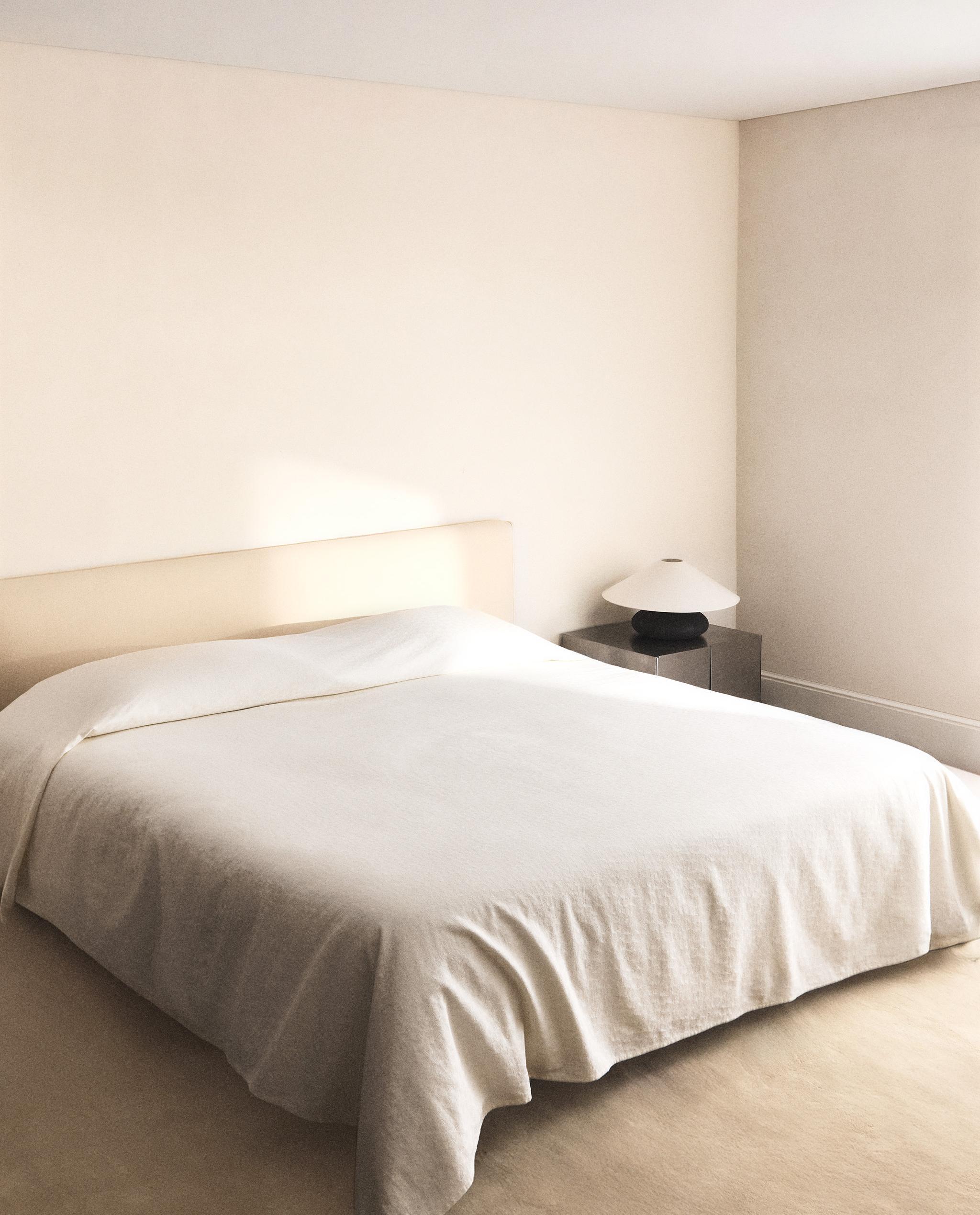JACQUARD COTTON BEDSPREAD product thumbnail 9