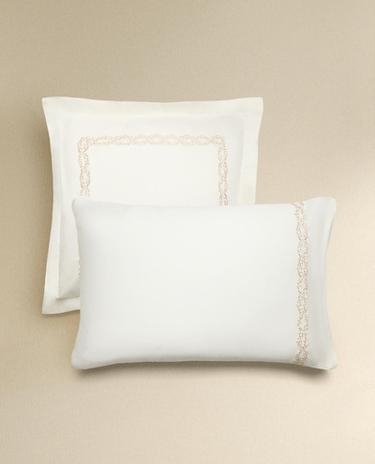 غلاف مخدة ساتان مطرز