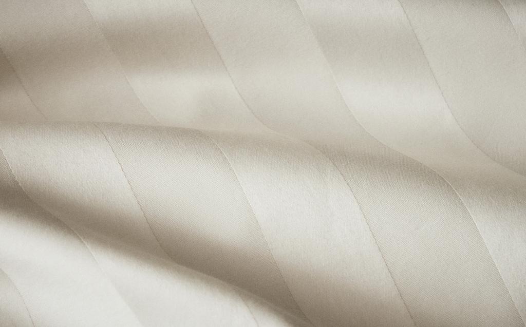 STRIPED SATEEN DUVET COVER (500 THREAD COUNT) STRIPED SATEEN DUVET COVER (500 THREAD COUNT)