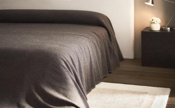 HERRINGBONE WOOL BEDSPREAD