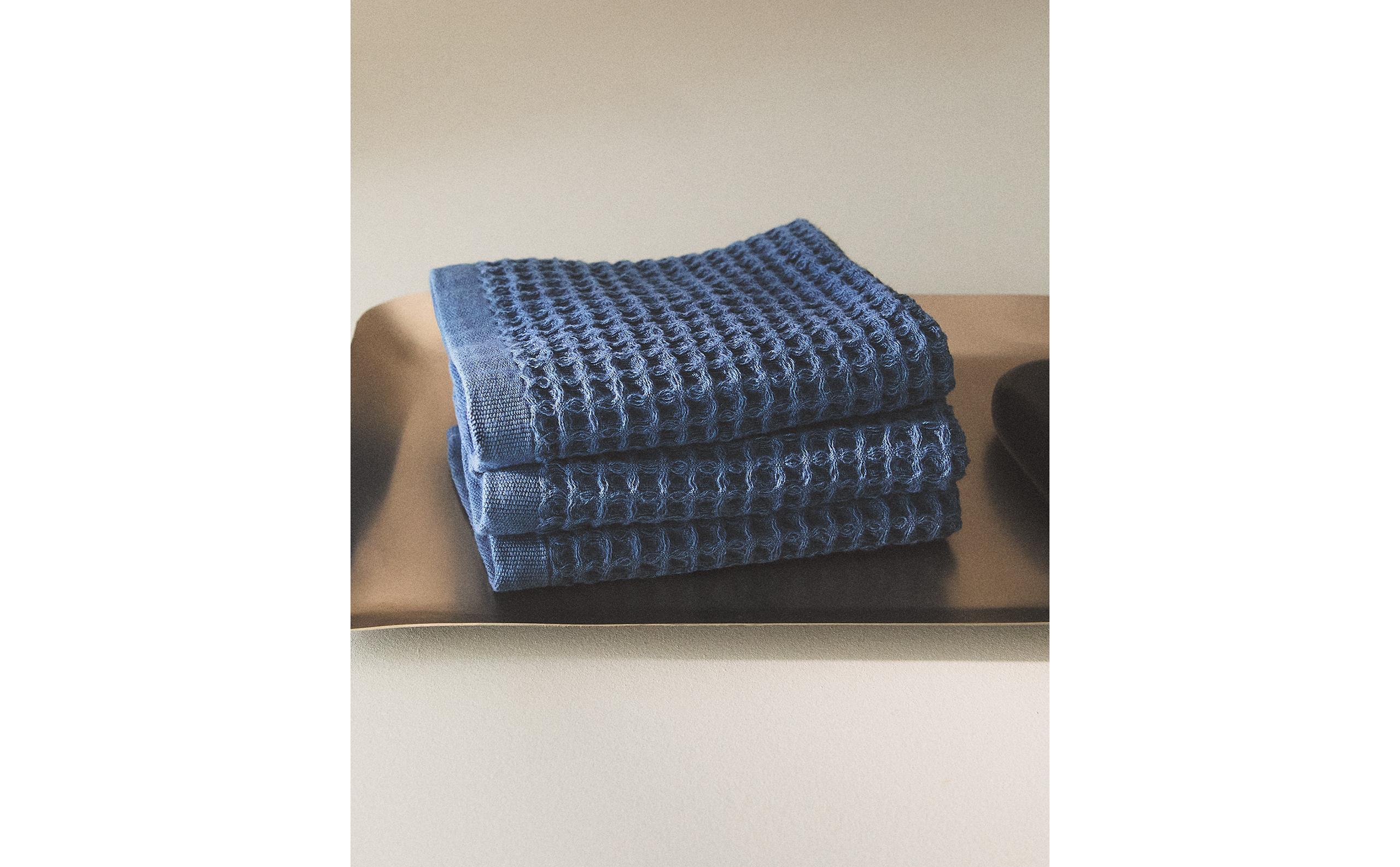 WAFFLE-KNIT COTTON HAND TOWEL (PACK OF 3) product thumbnail 8