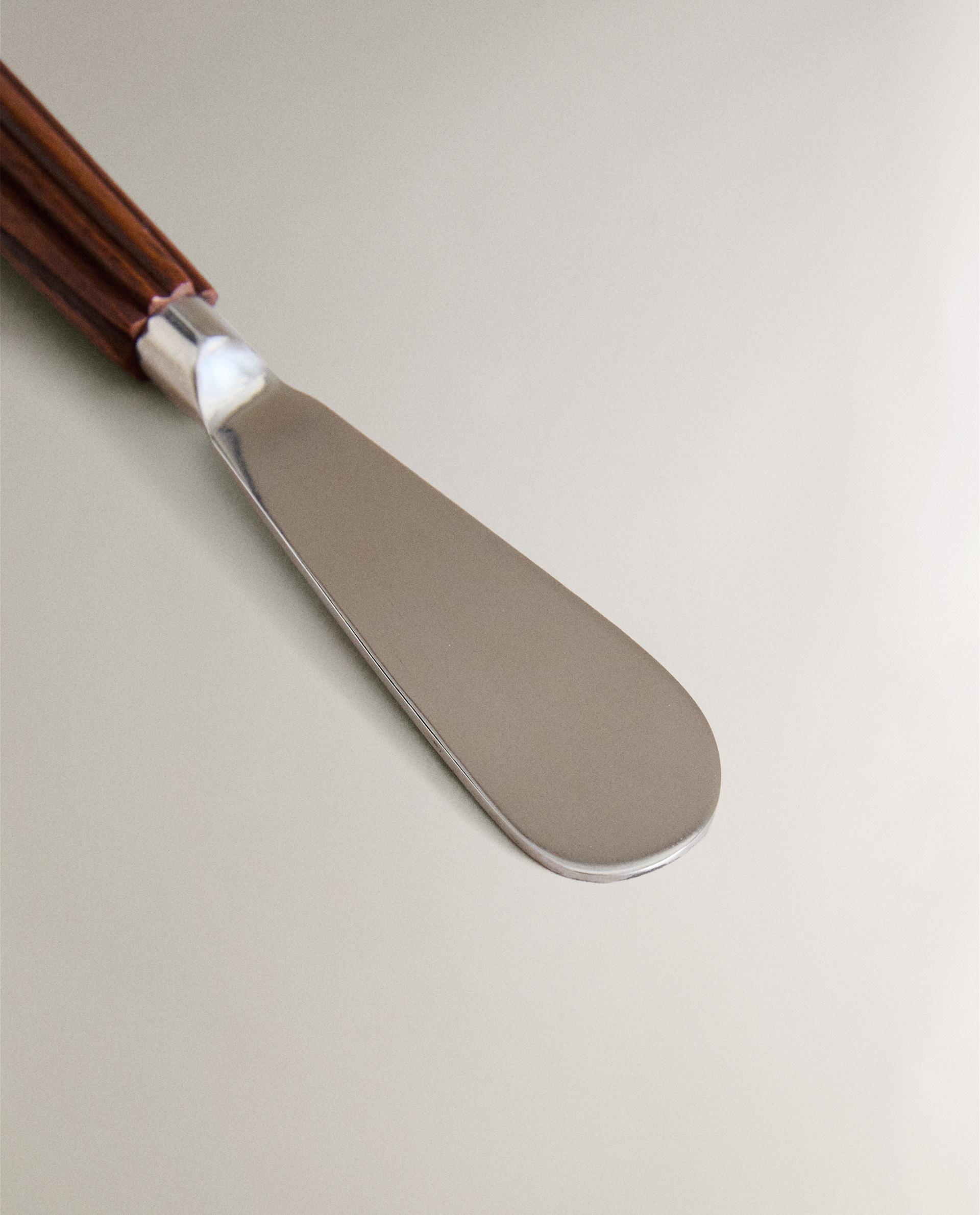 WOODEN BUTTER KNIFE