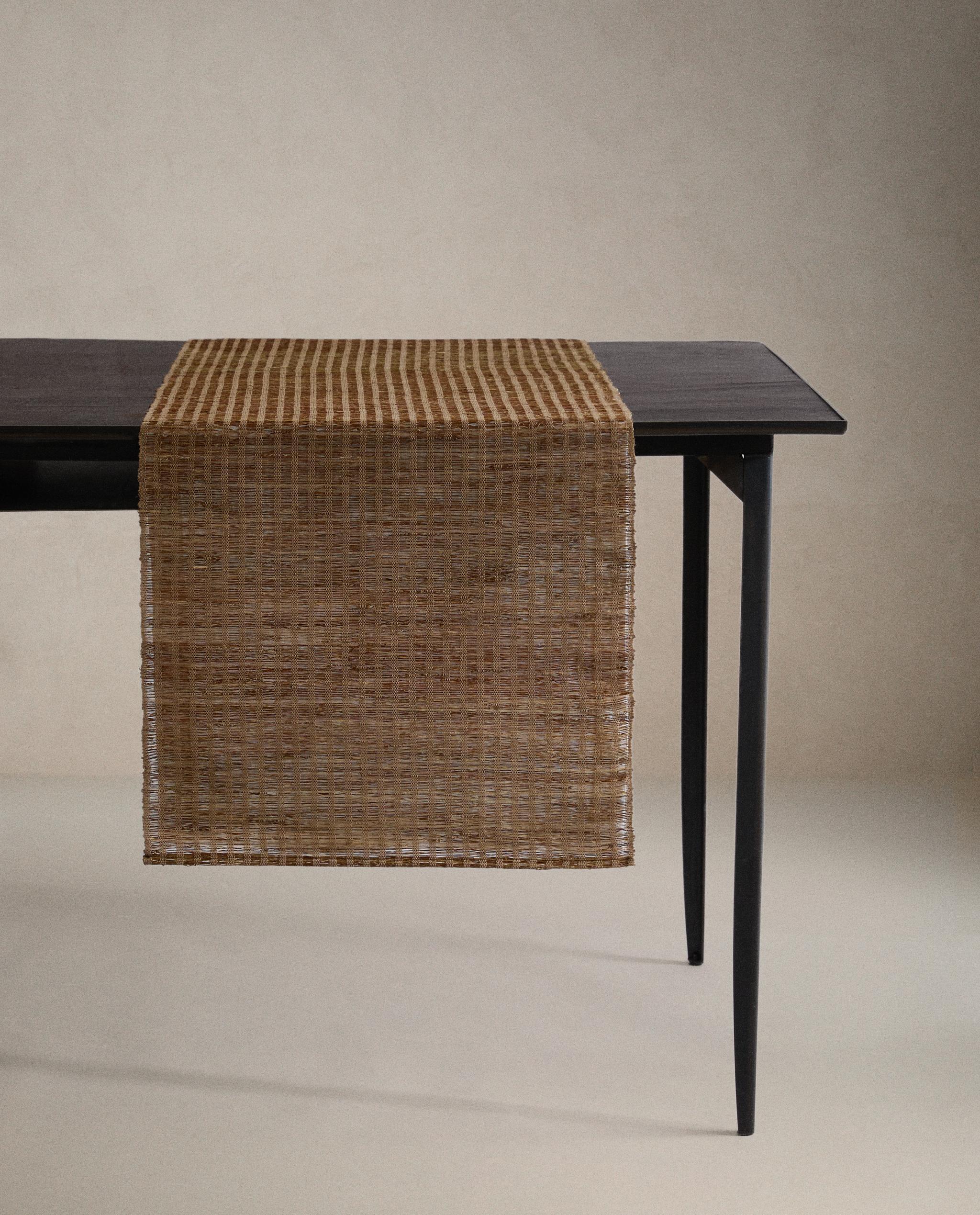 RAMIE TABLE RUNNER product thumbnail 2