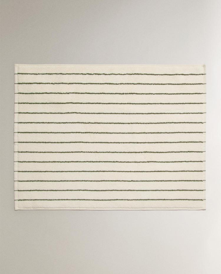 BADVORLEGER MIT FARBIGEN STREIFEN