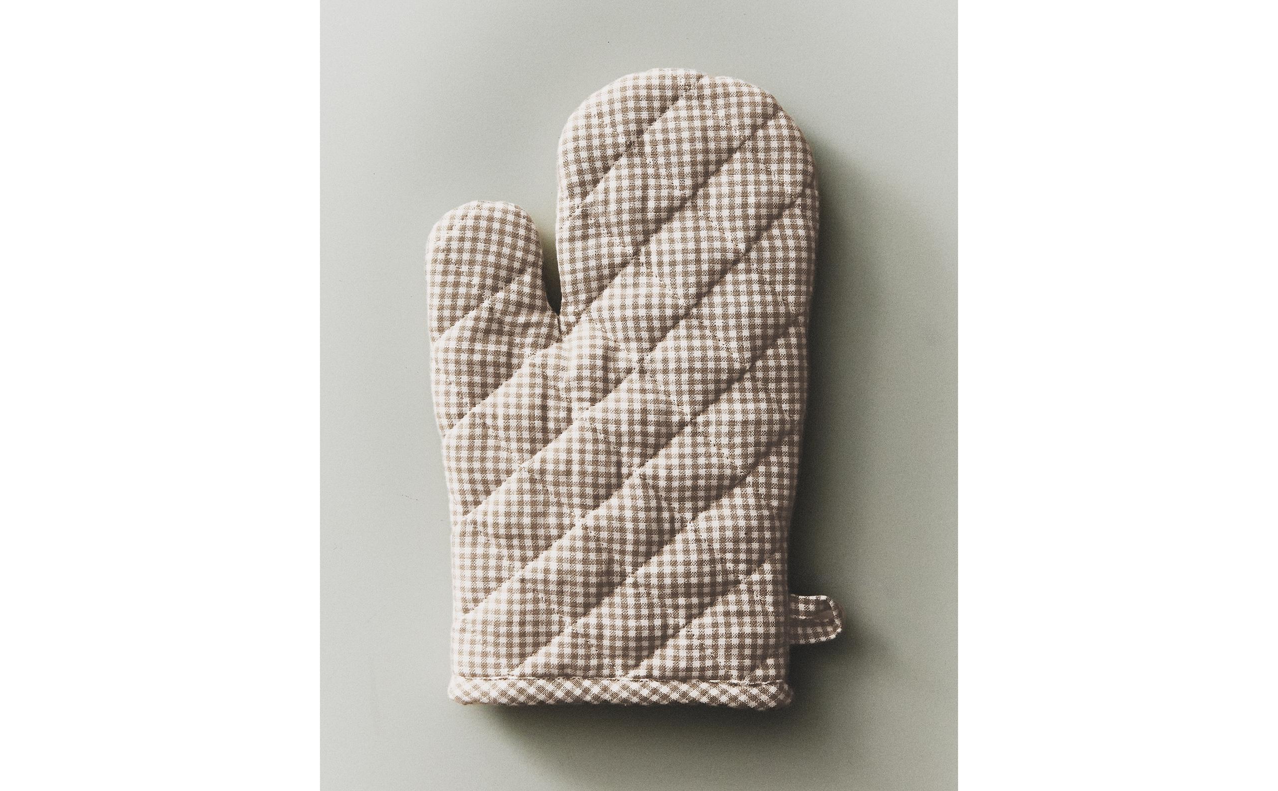 GINGHAM OVEN GLOVE product thumbnail 9