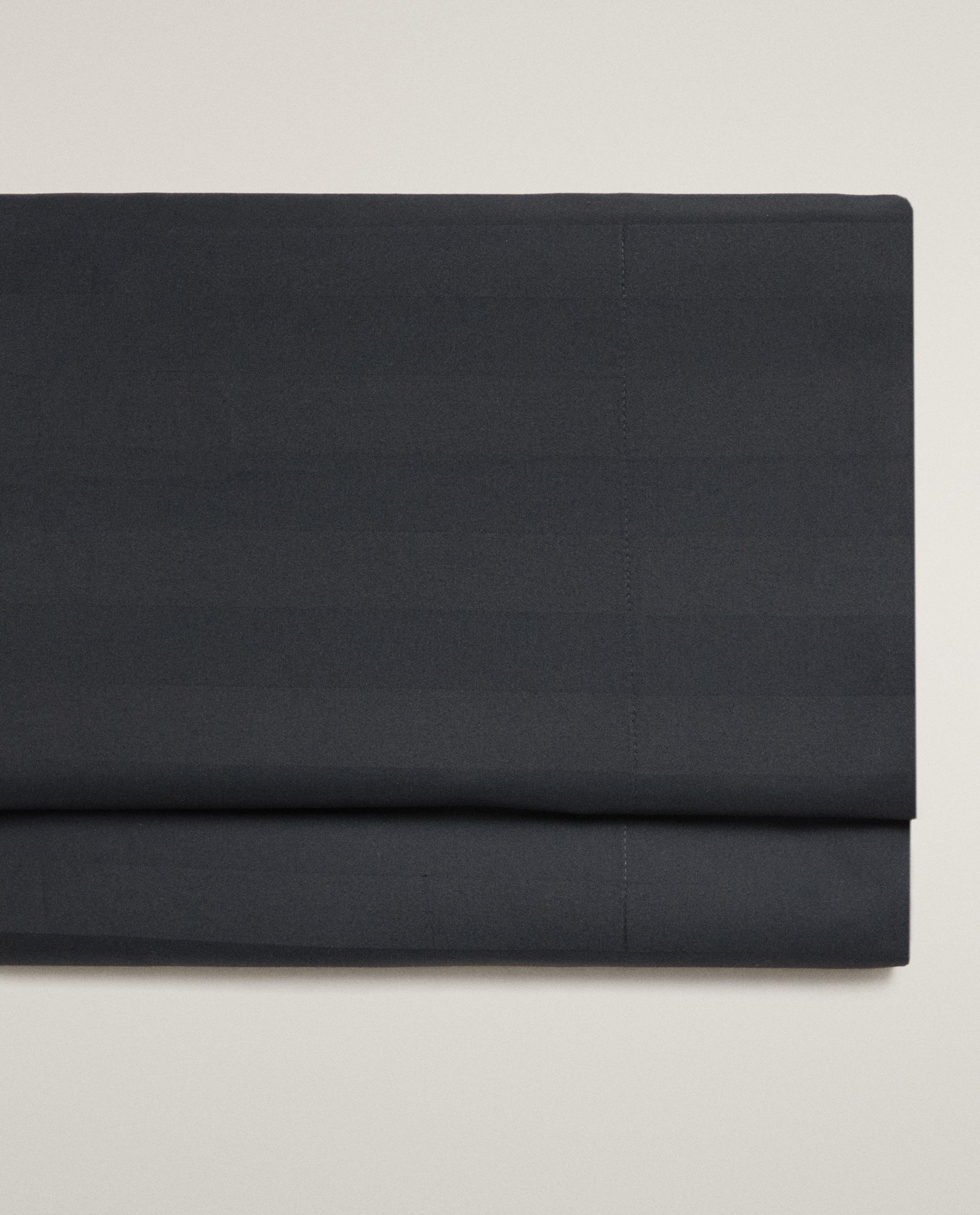 STRIPED SATEEN FLAT SHEET (500 THREAD COUNT) product thumbnail 9