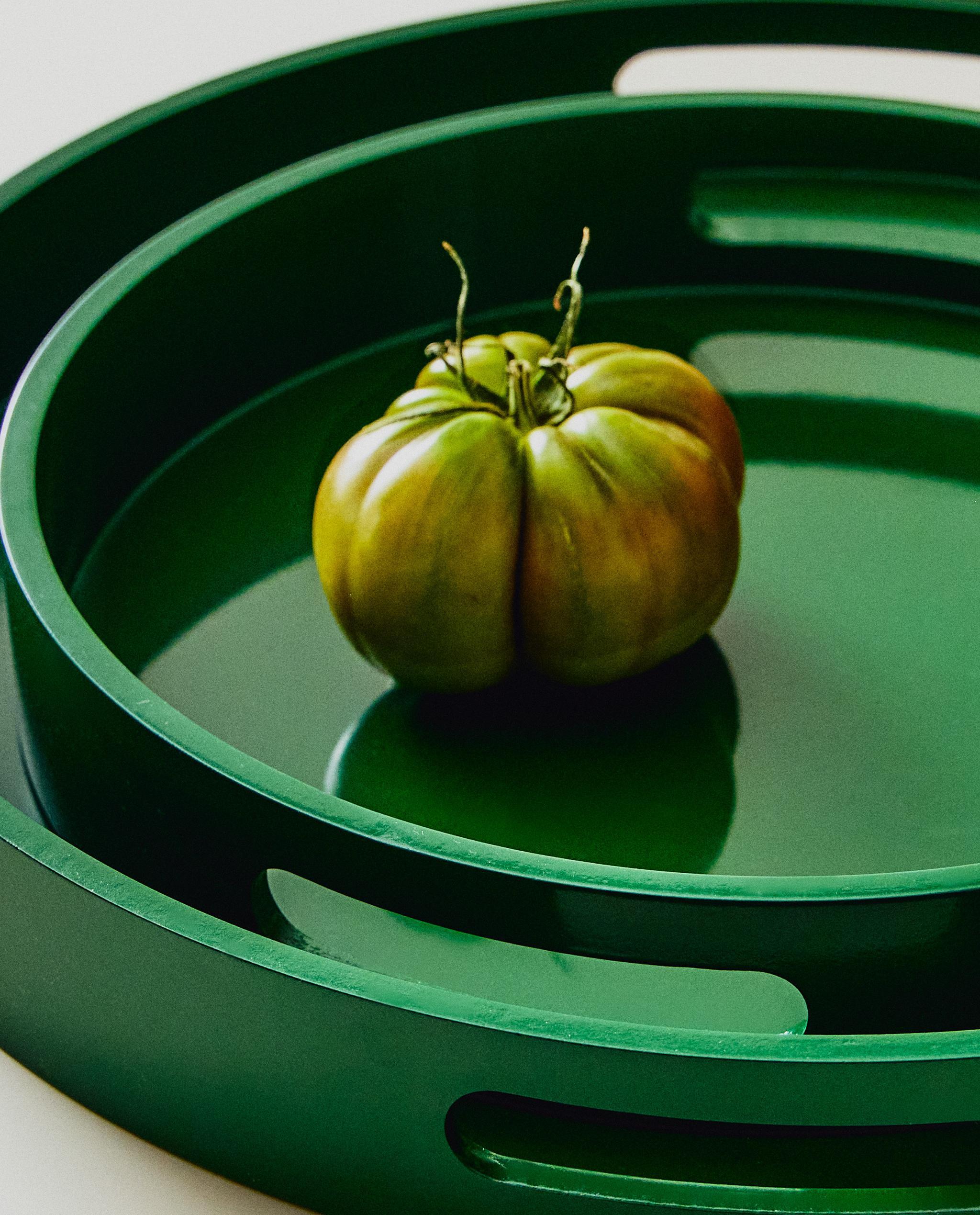 ROUND LACQUERED TRAY product thumbnail 8