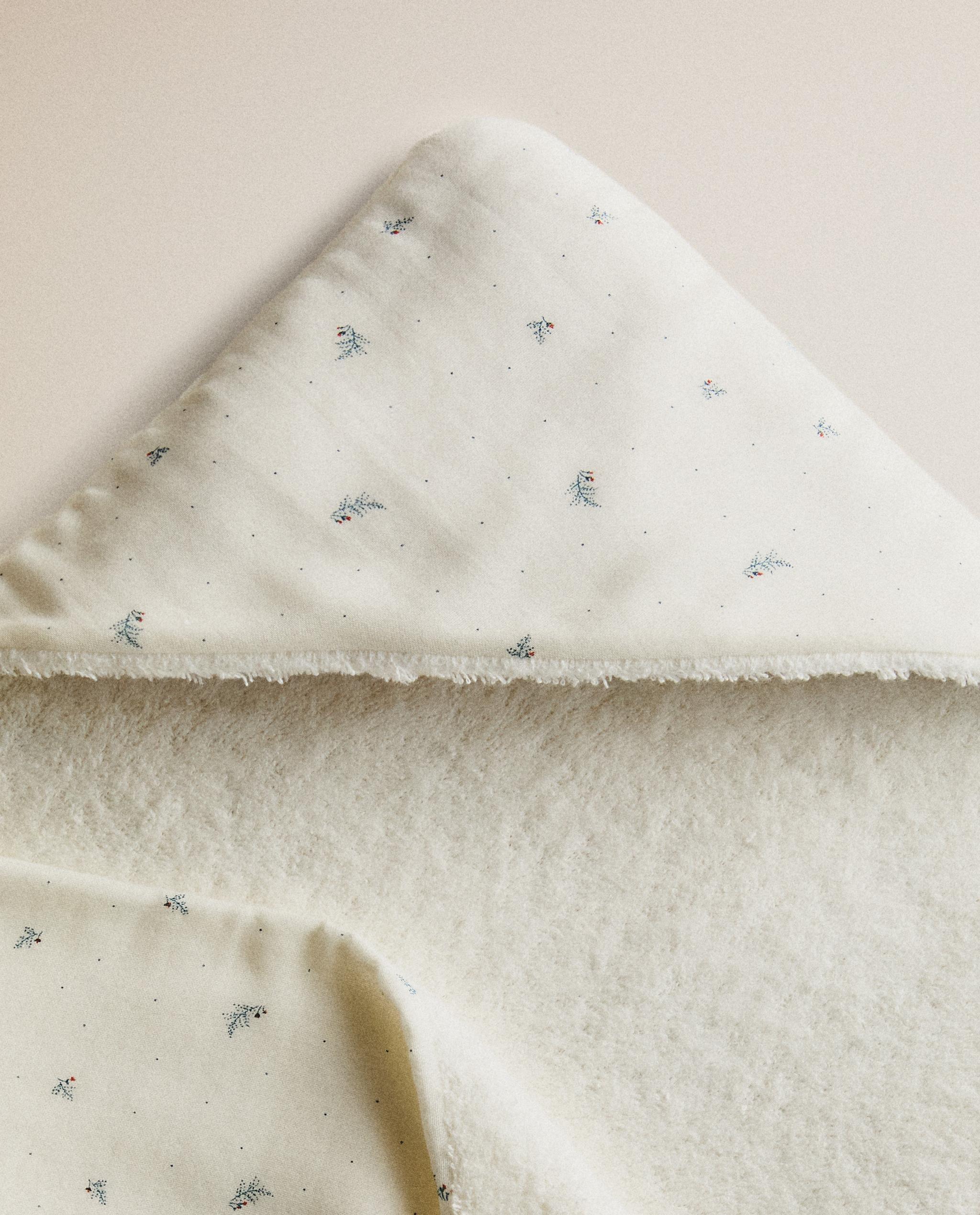 FLORAL HOODED BABY TOWEL product thumbnail 7