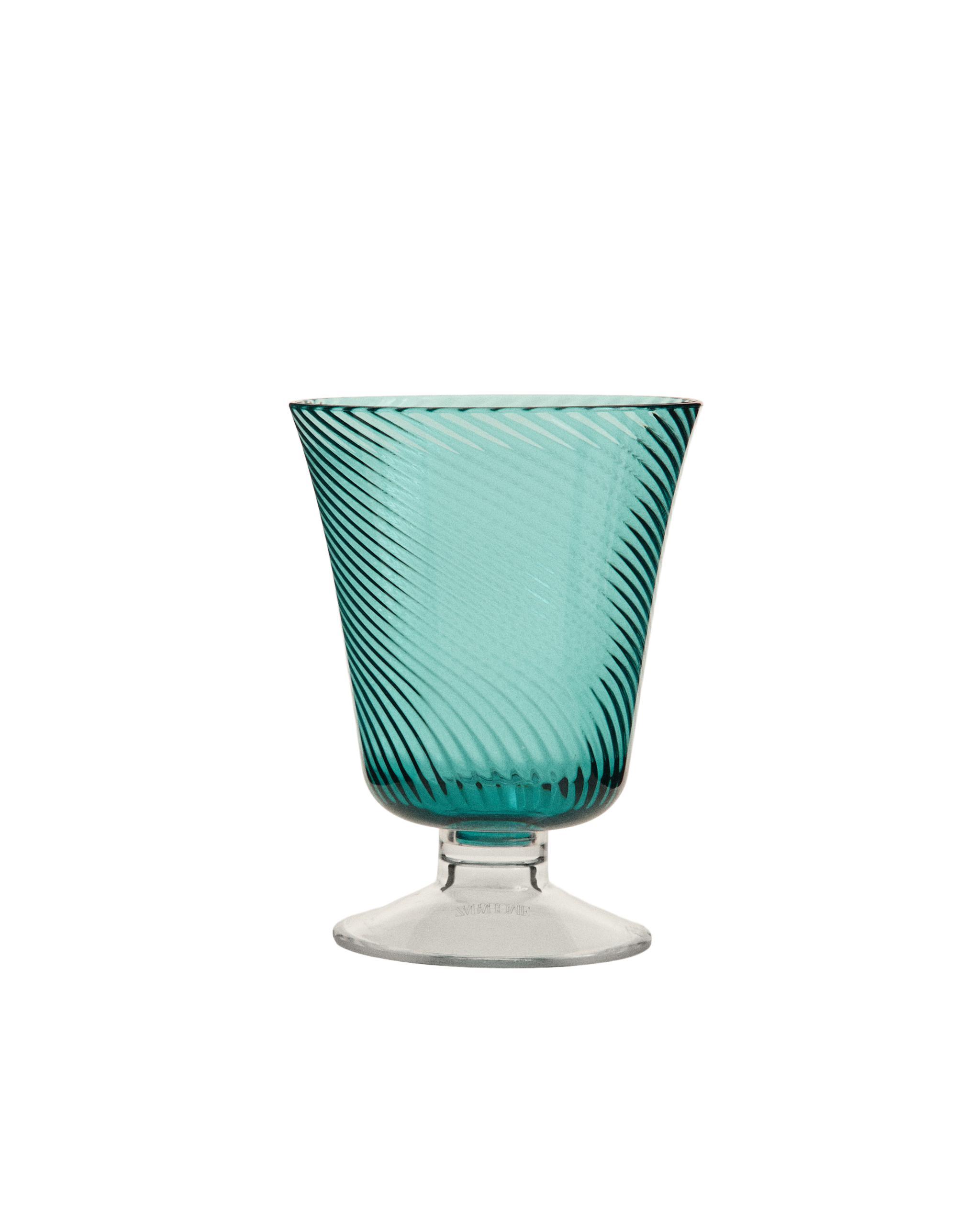 ACRYLIC WINE GLASS WITH LINEAR DESIGN product thumbnail 4