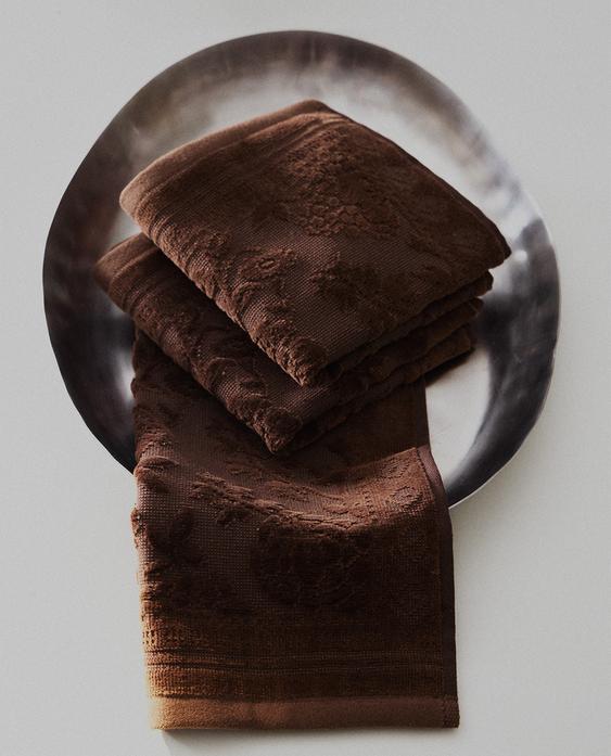 HANDDUK MED BLOMMIGT JACQUARDMÖNSTER (3-PACK)