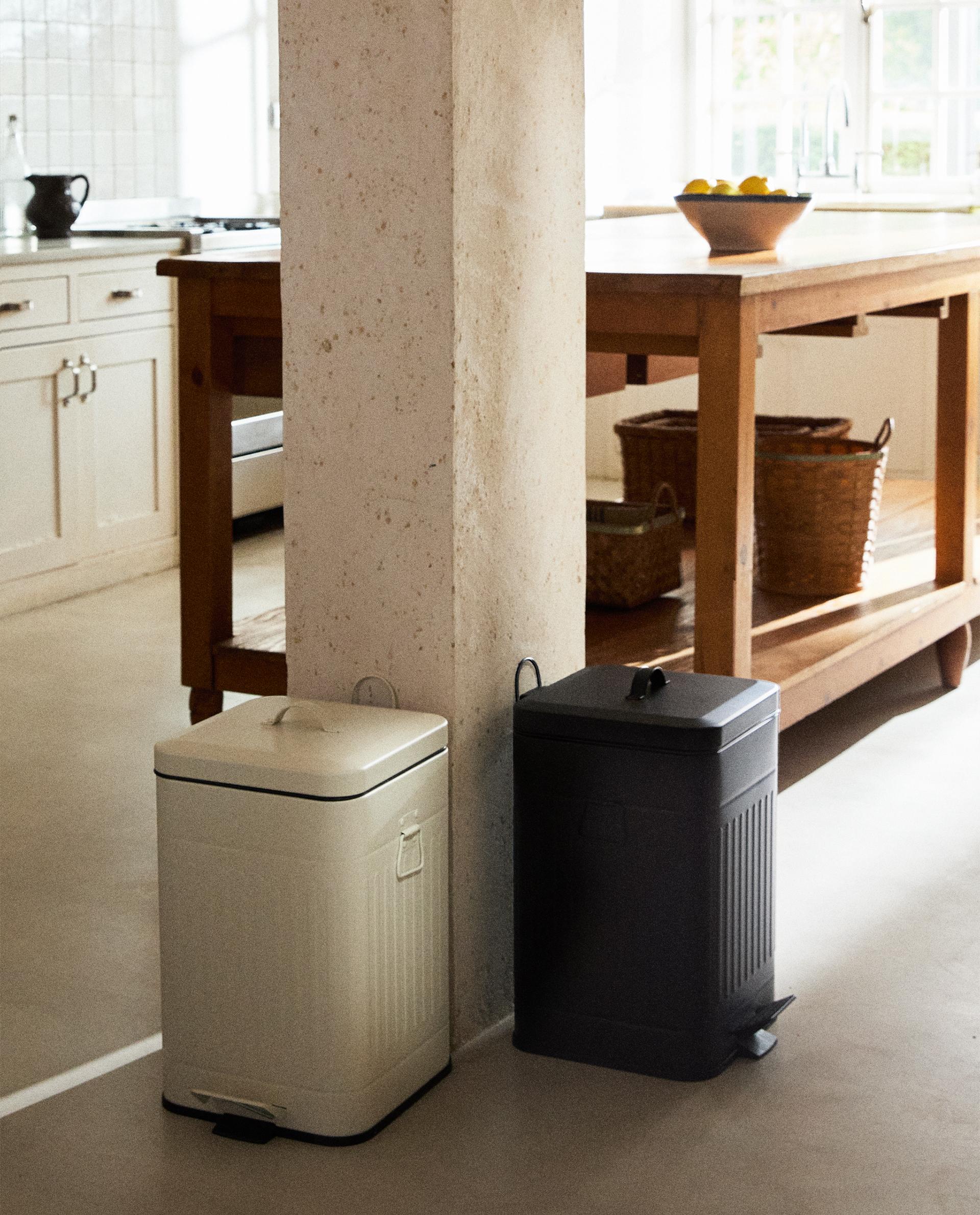 POUBELLE DE CUISINE PETIT FORMAT POUBELLE DE CUISINE PETIT FORMAT