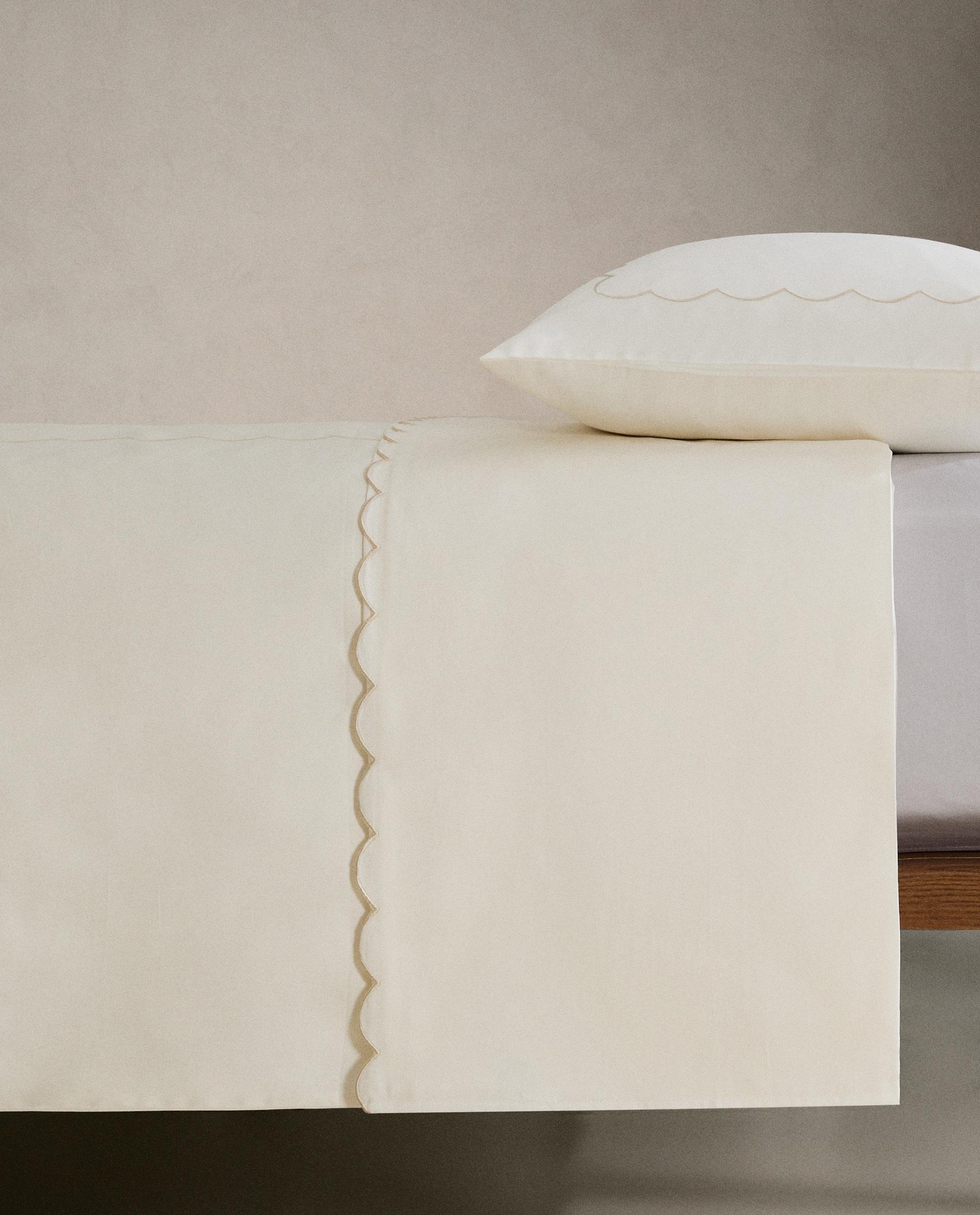 新品未使用　ZARA HOME 羽毛布団　ダウンデュべ ダウンフェザー掛け布団フィラー(300GXM²) | Zara Home 日本/Japan