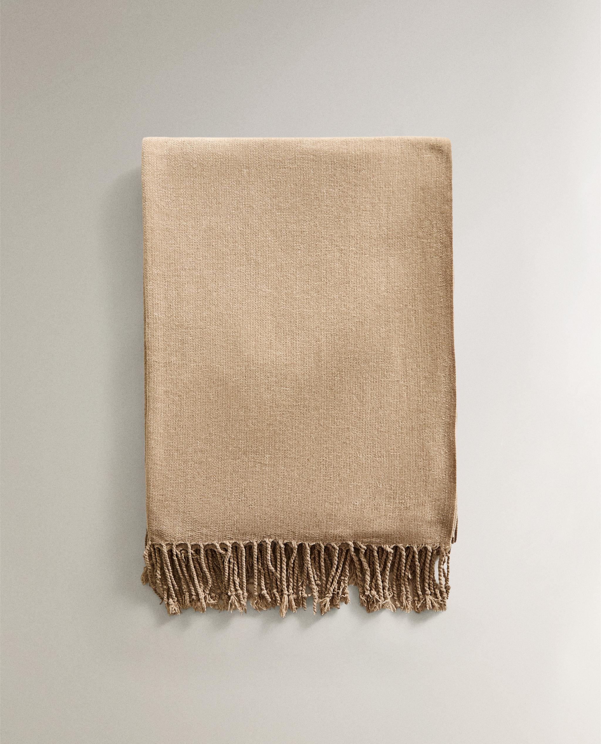 CHENILLE THROW