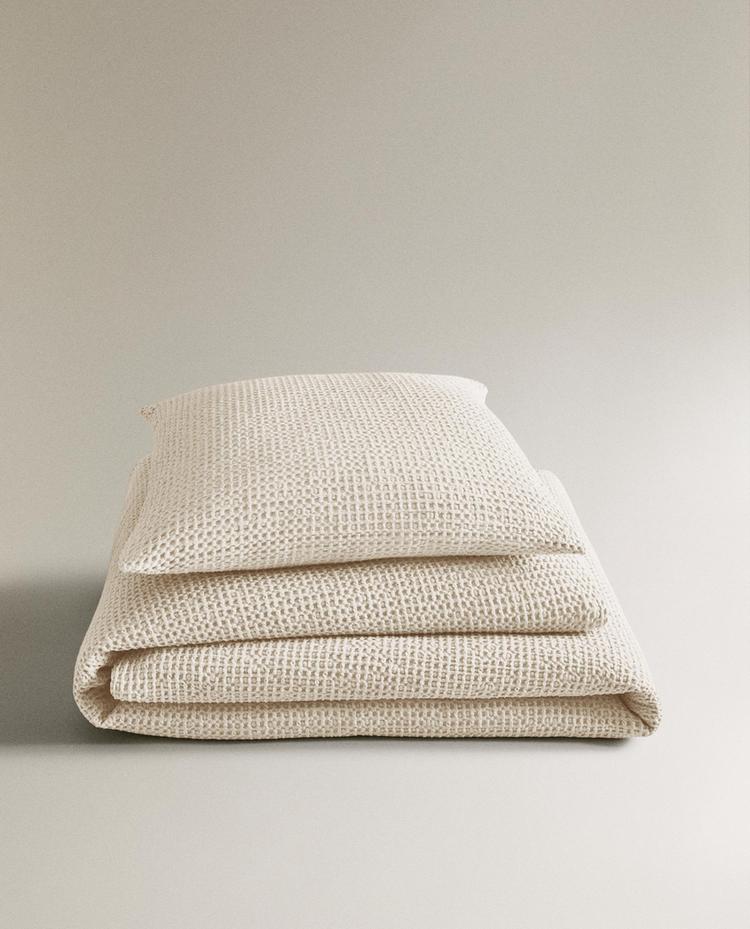 SENGETÆPPE MED MINI VAFFELSTRUKTUR