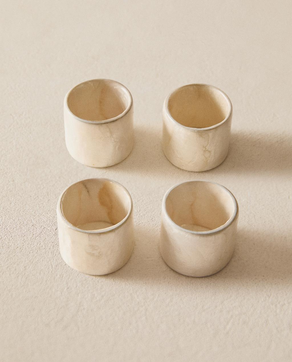 SÚPRAVA PERLEŤOVÝCH KRÚŽKOV NA SERVÍTKY (4 KS)