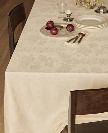 NAPPE JACQUARD ROSES
