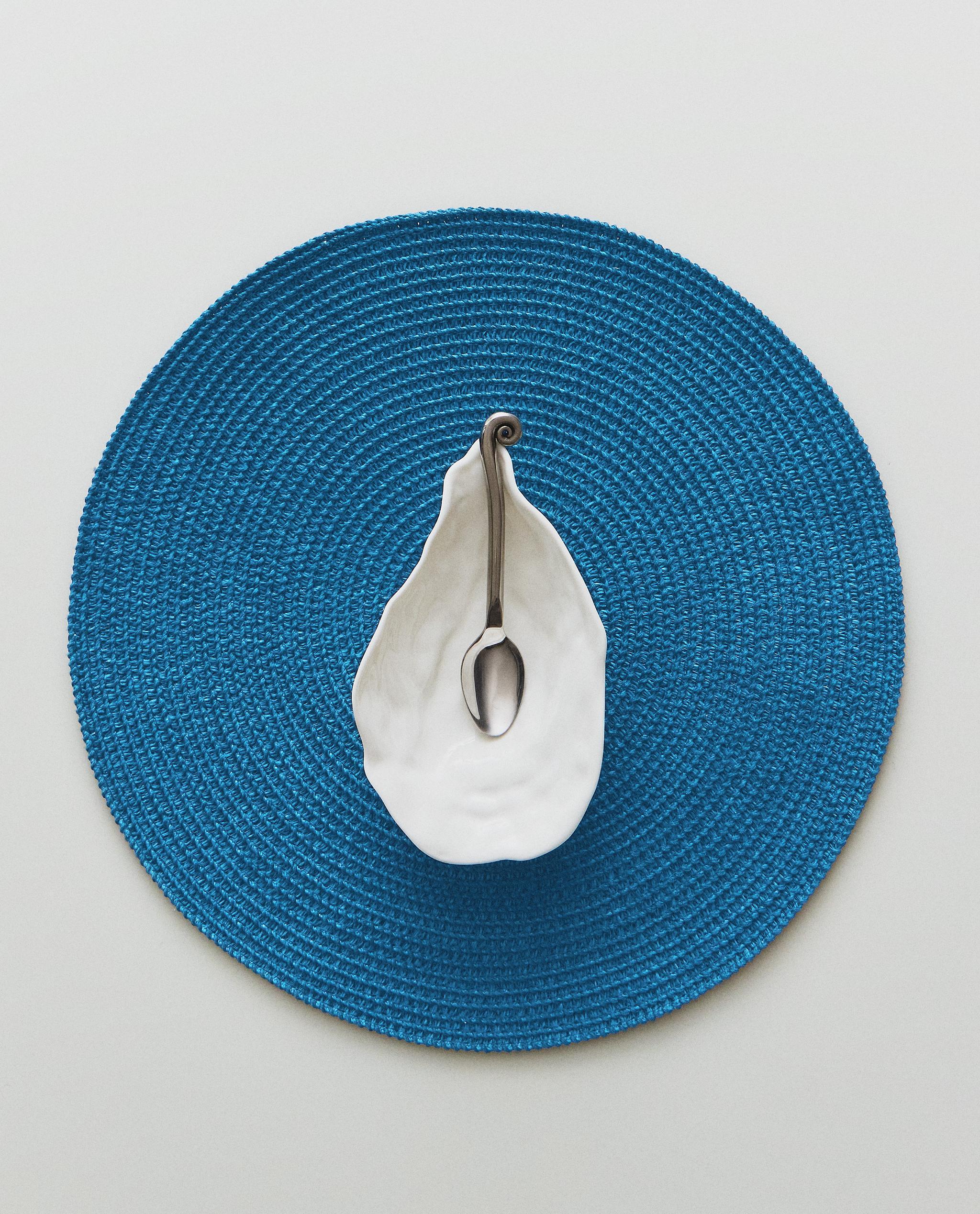 PACK OF PAPER PLACEMATS (PACK OF 2) product thumbnail 20