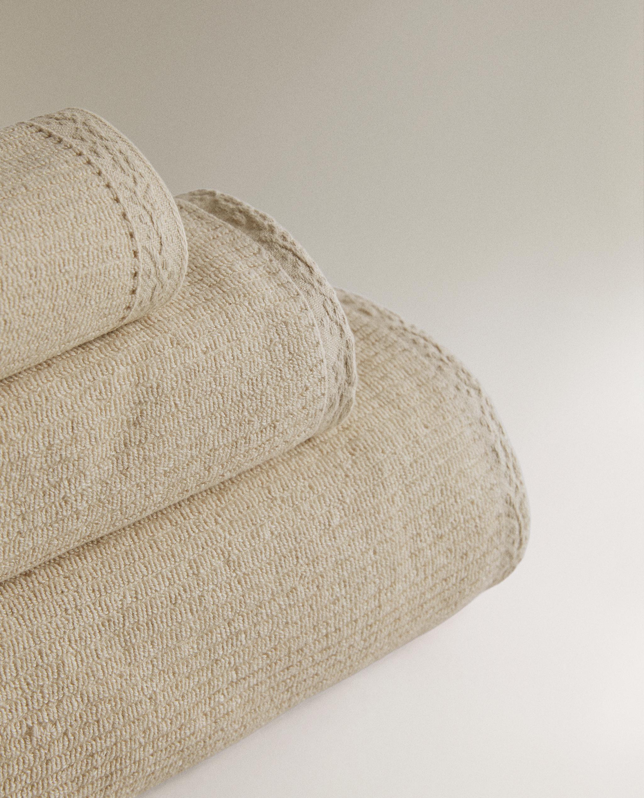 TEXTURED BATH TOWEL product thumbnail 2