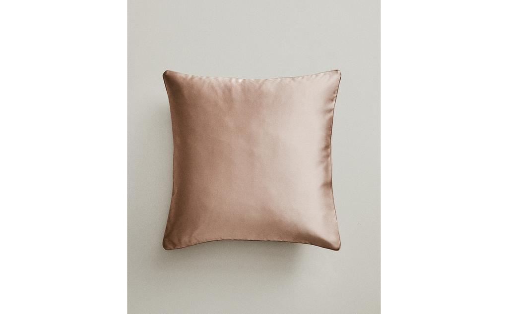 غلاف وسادة ساتان غلاف وسادة ساتان