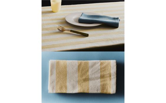 STRIPED TABLE LINEN AND CUTLERY