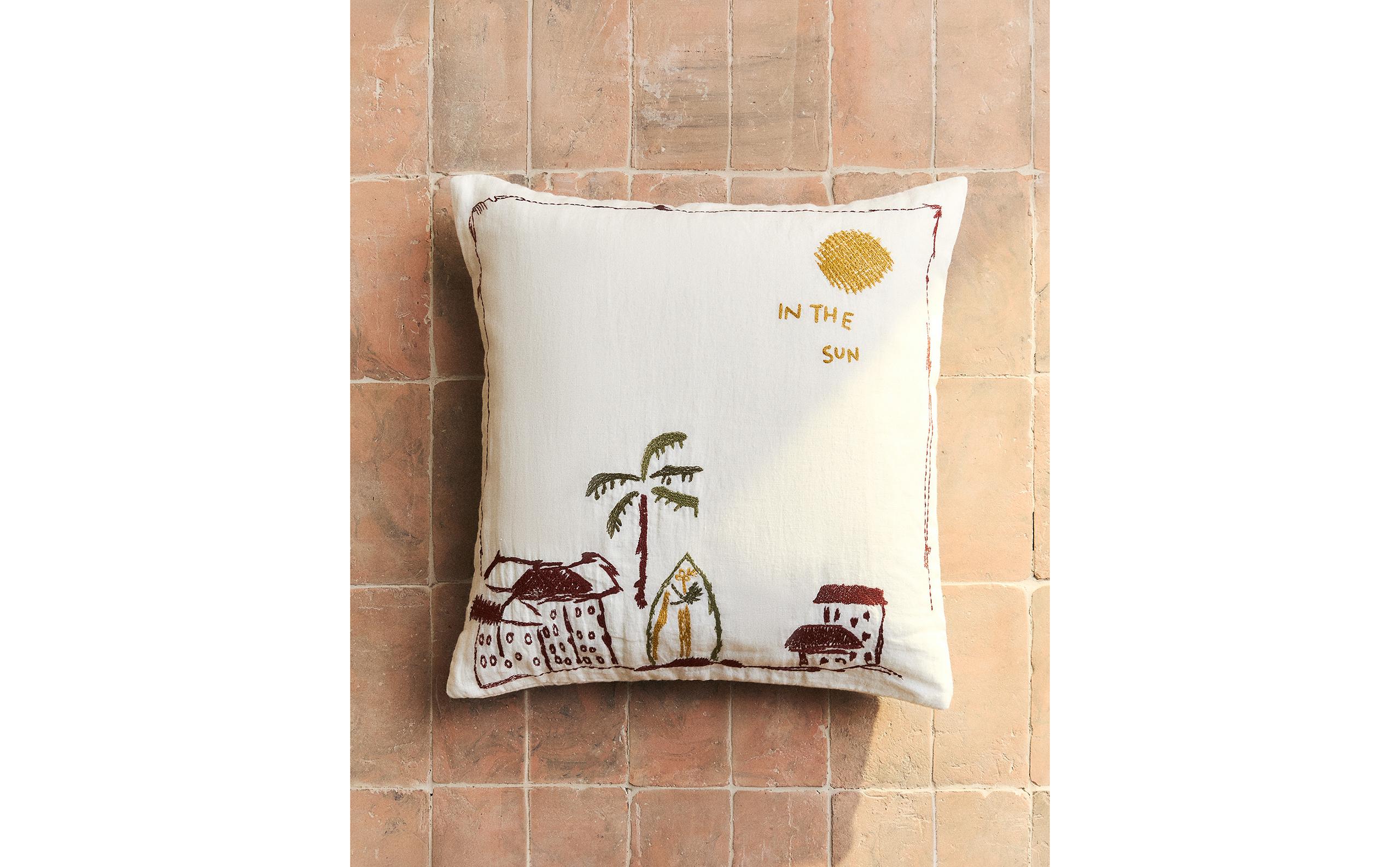 EMBROIDERED COAST CUSHION COVER
