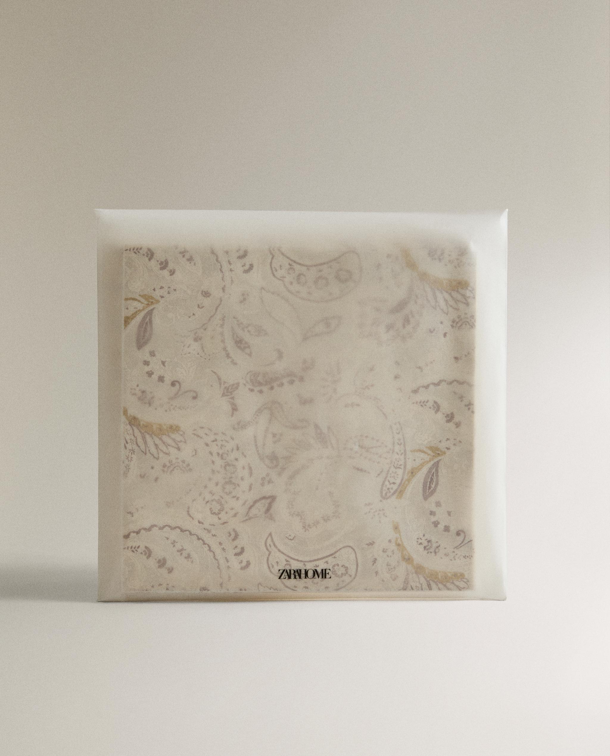 PACK OF PAISLEY PAPER NAPKINS (PACK OF 20) product thumbnail 3