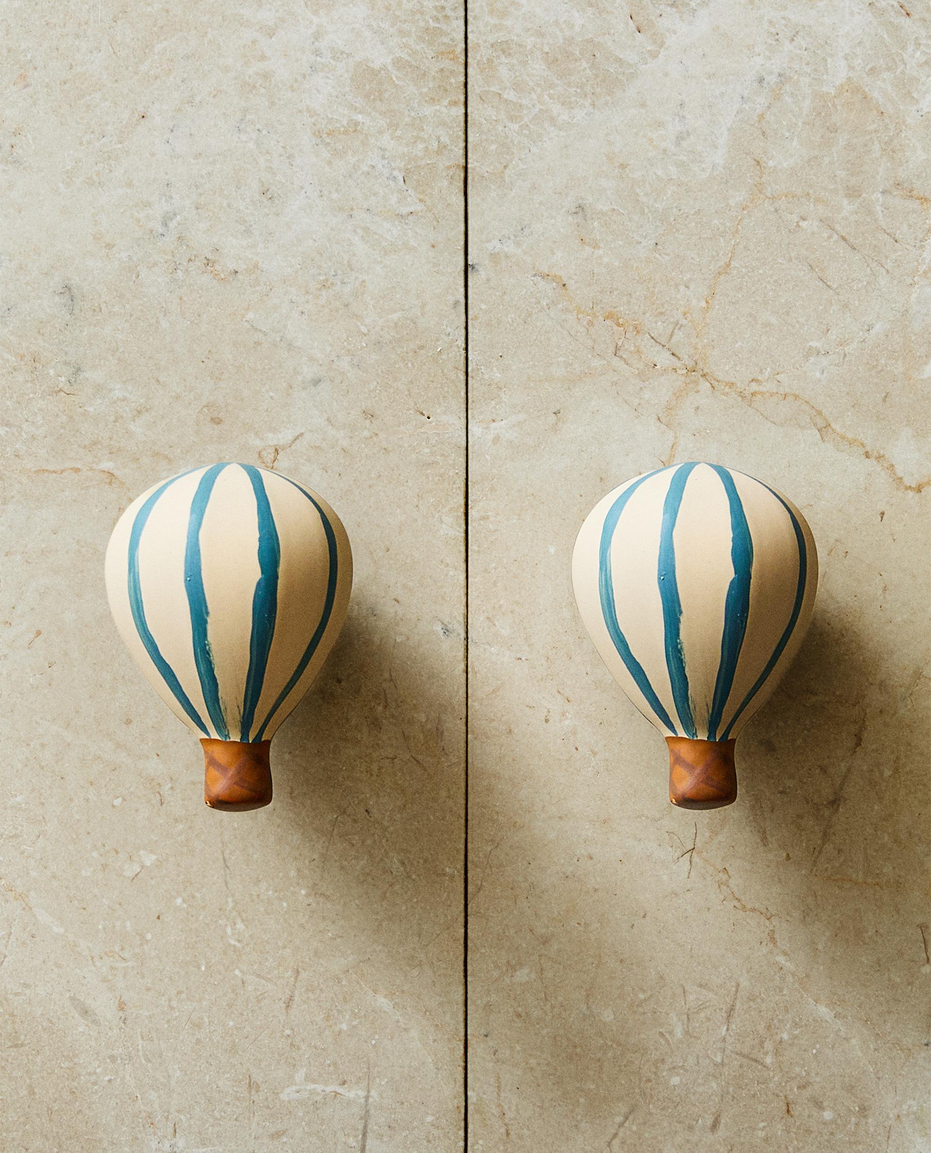 PACK OF CHILDREN'S BALLOON DOOR KNOBS (PACK OF 2)