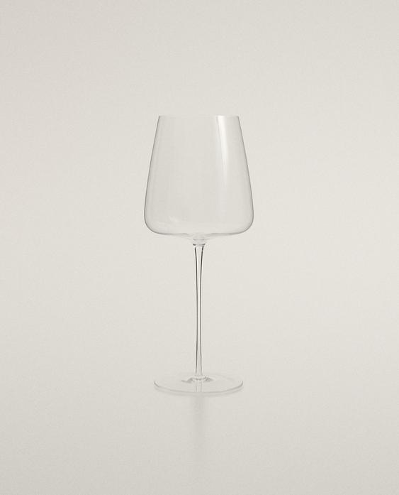 BARDZO LEKKI KIELISZEK DO WINA