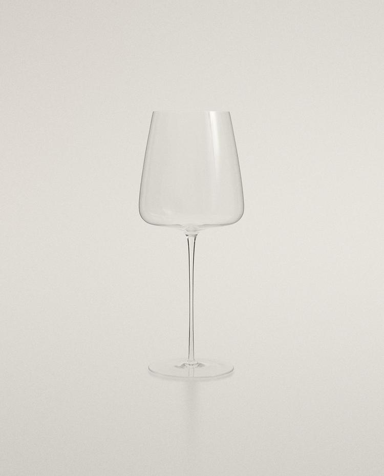 ULTRA LIGHTWEIGHT WINE GLASS