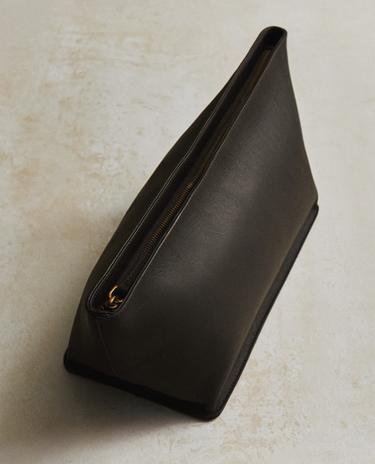 LEATHER WASH BAG