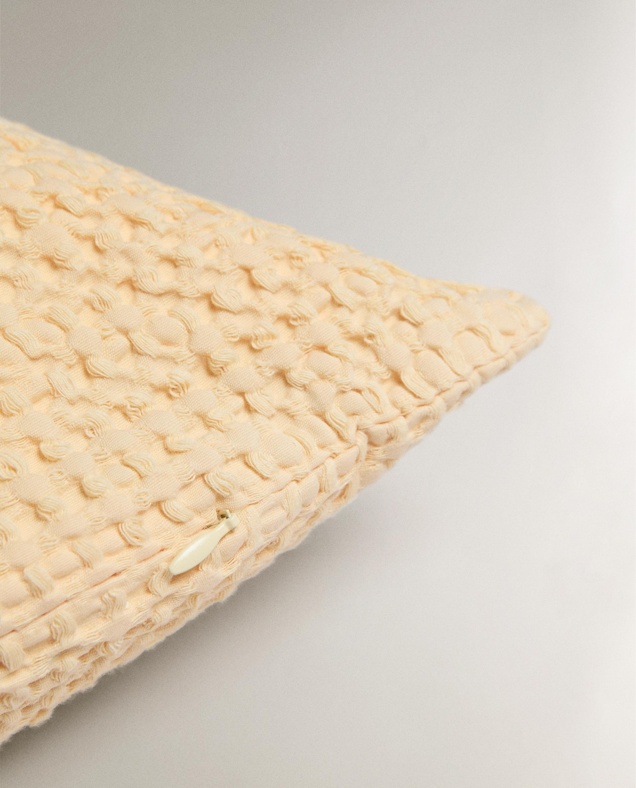 WAFFLE-KNIT CUSHION COVER product thumbnail 7