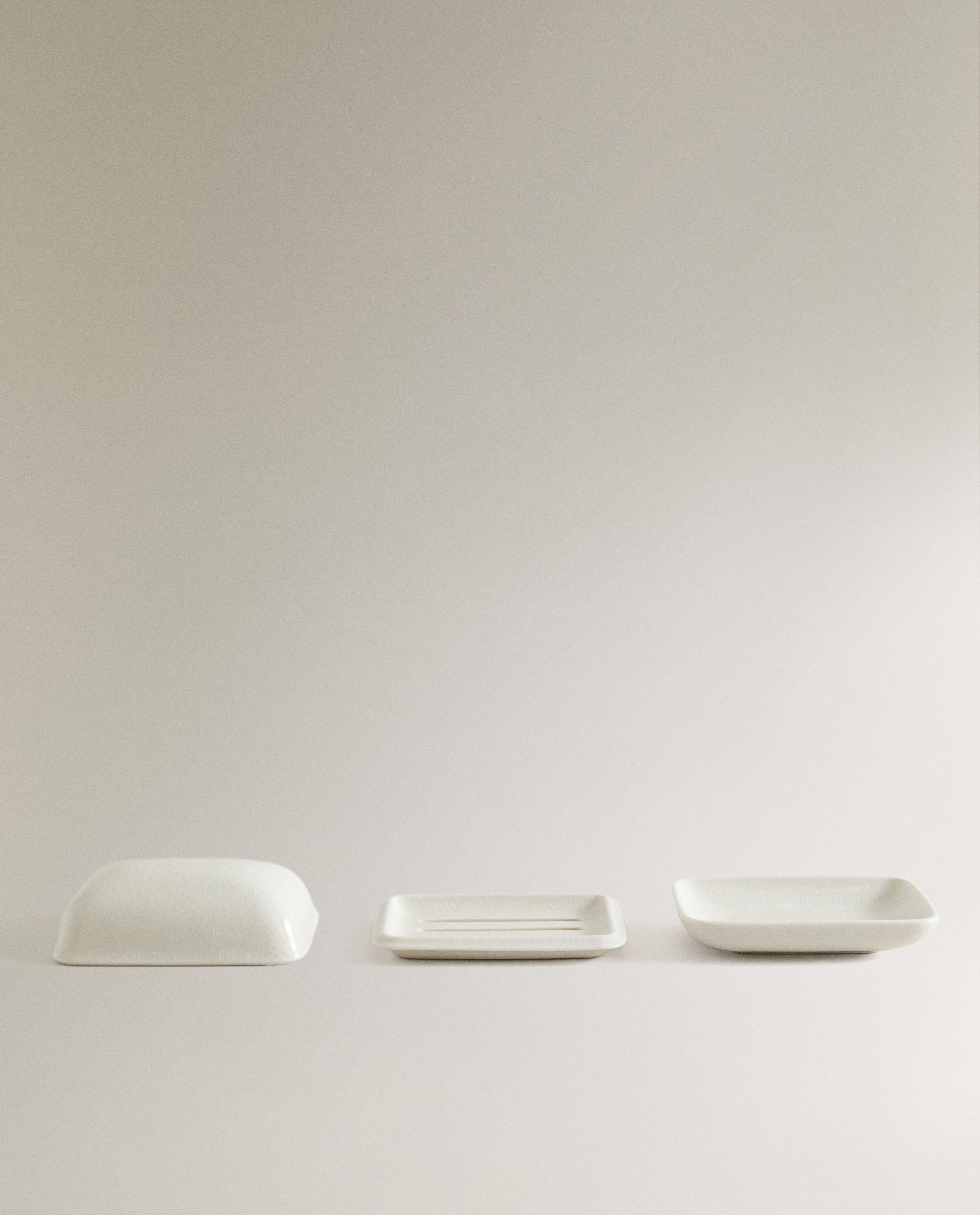 CERAMIC BATHROOM SOAP DISH WITH LID product thumbnail 3