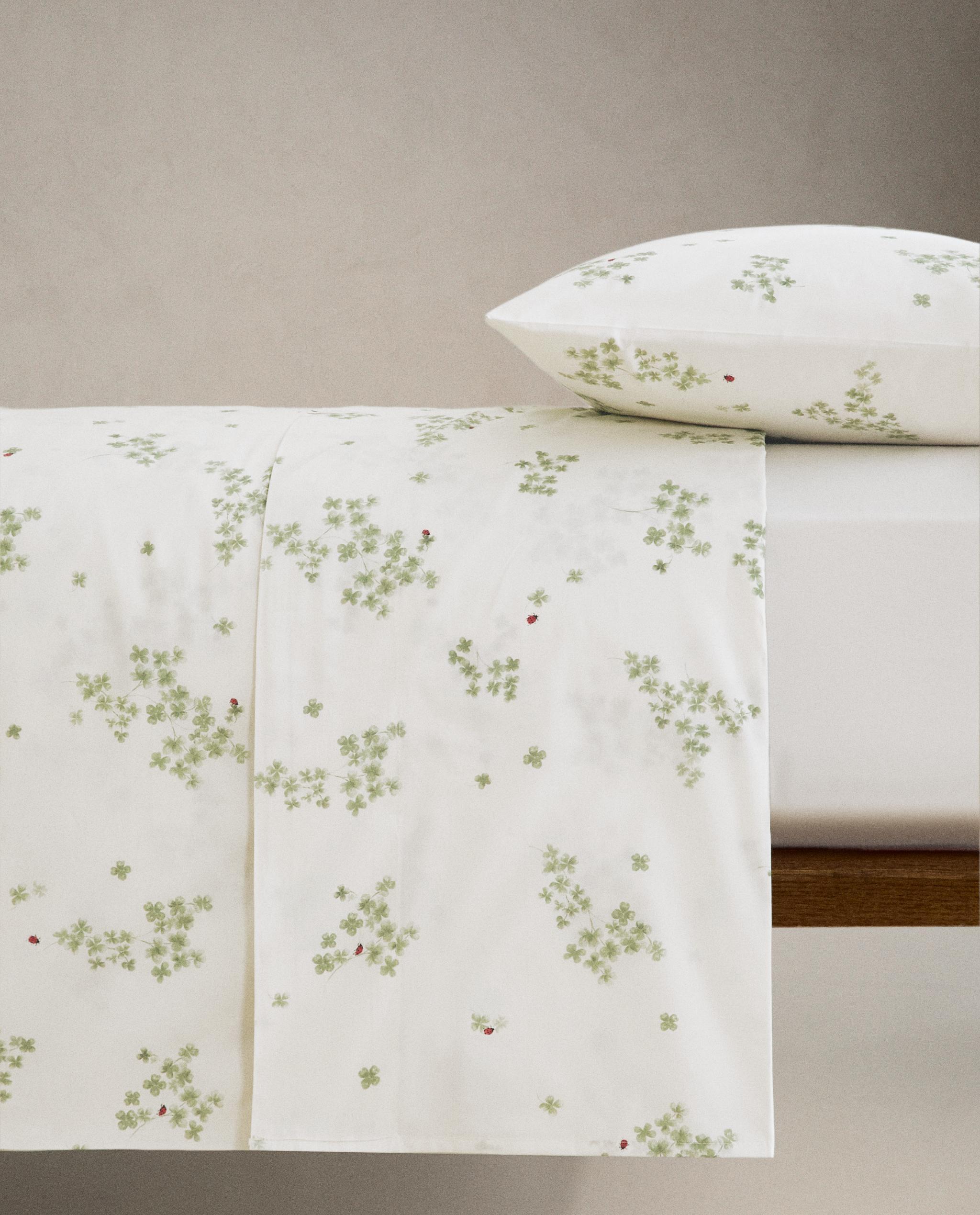 クローバー＆てんとう虫 掛け布団カバー | Zara Home 日本/Japan