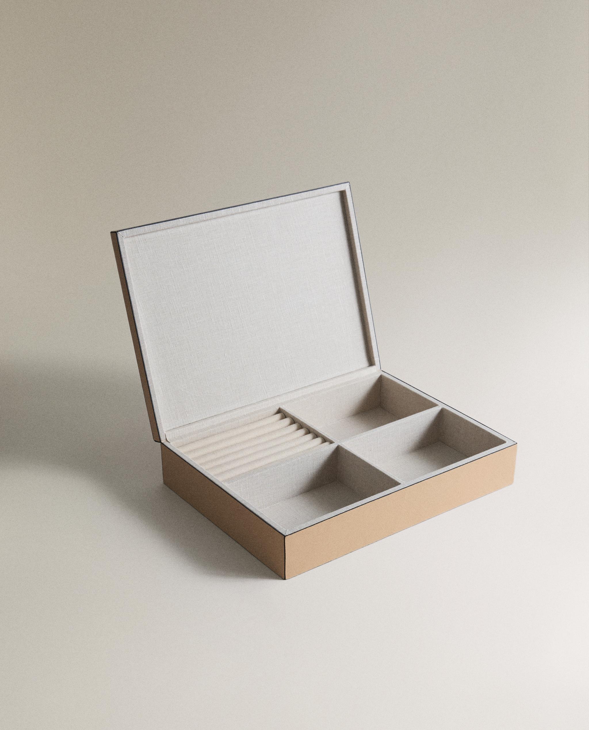 LEATHER JEWELLERY BOX product thumbnail 6