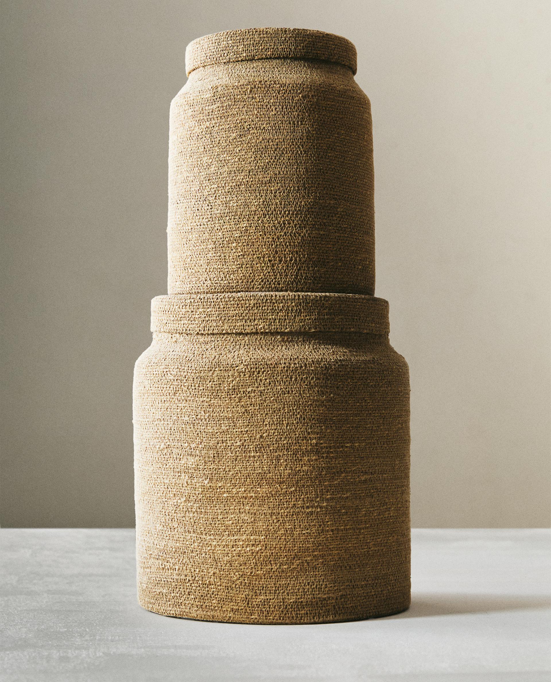 SEAGRASS BASKET WITH LID SEAGRASS BASKET WITH LID