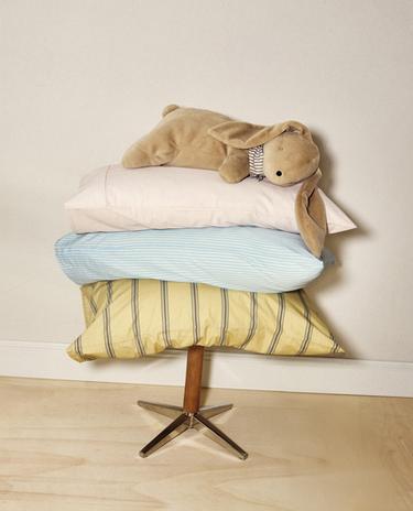 COJÍN INFANTIL CONEJO