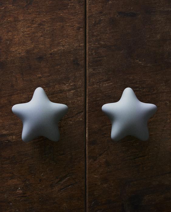 PACK OF KIDS' STAR DOOR KNOBS (PACK OF 2)