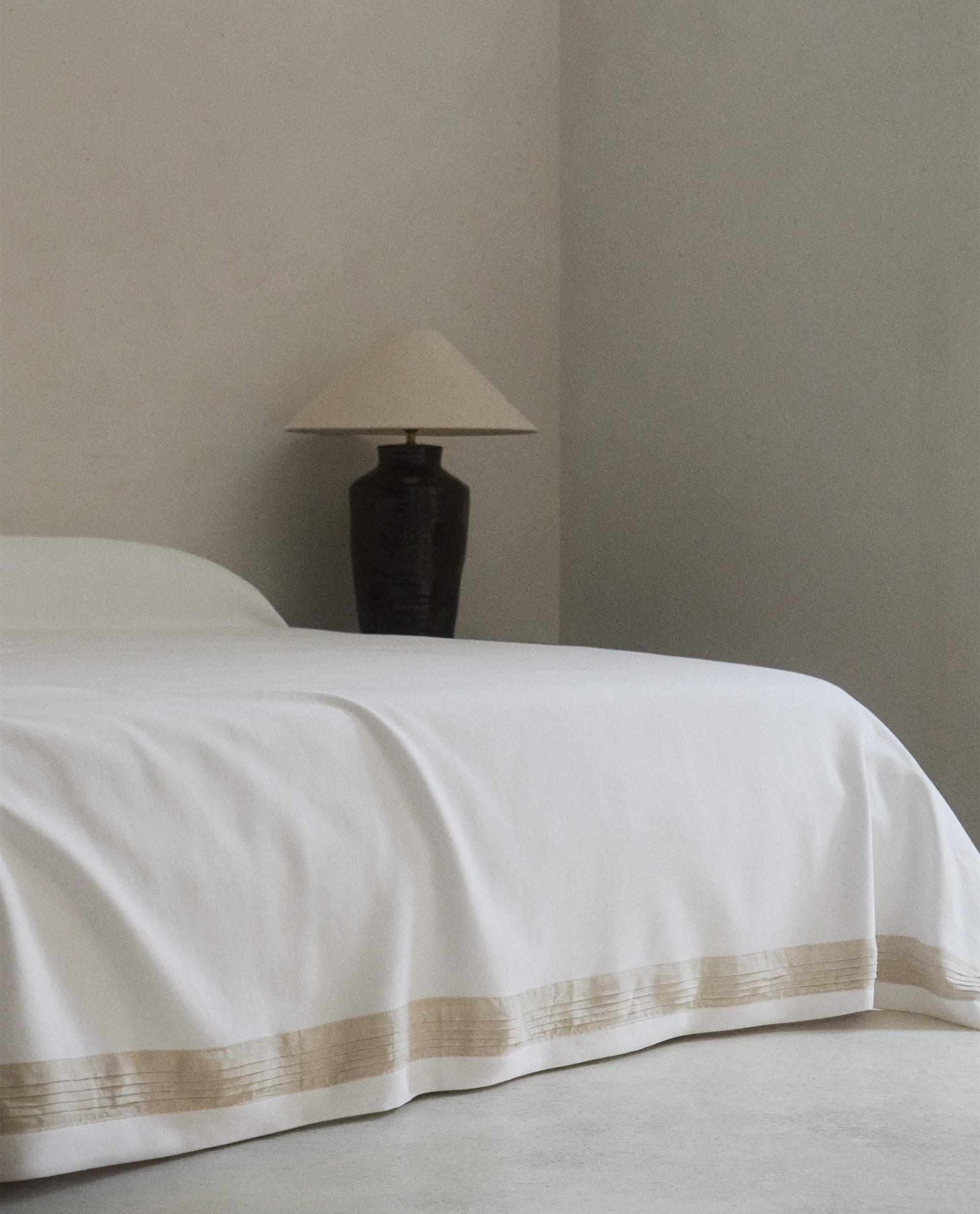 LASKOSTETTU PÄIVÄPEITTO LASKOSTETTU PÄIVÄPEITTO