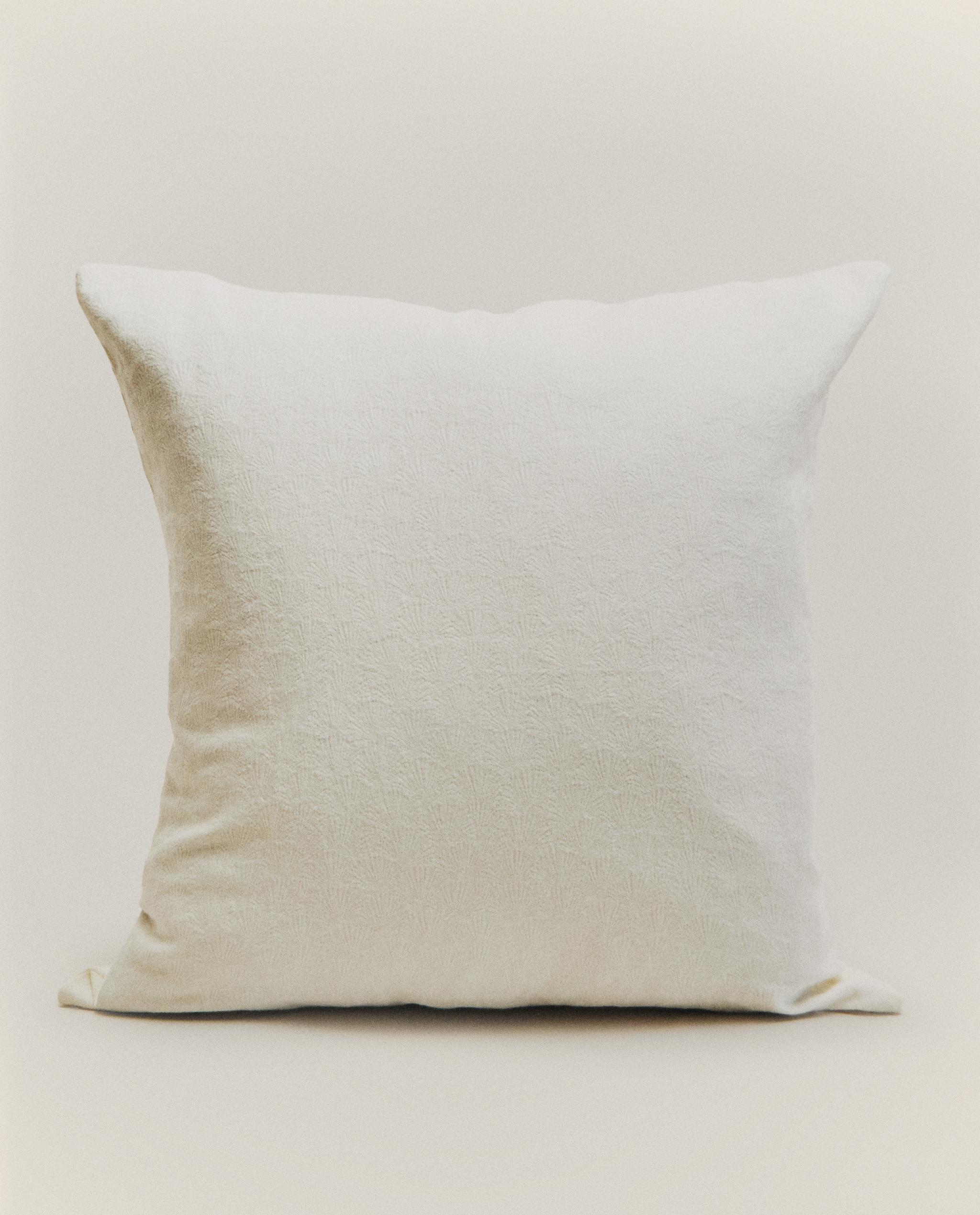 COTTON JACQUARD CUSHION COVER product thumbnail 8
