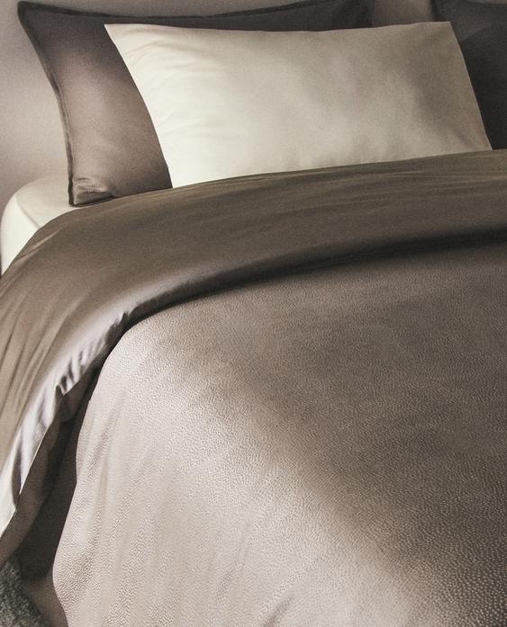 غلاف لحاف ساتان جاكار (كثافة 300 خيط) غلاف لحاف ساتان جاكار (كثافة 300 خيط)