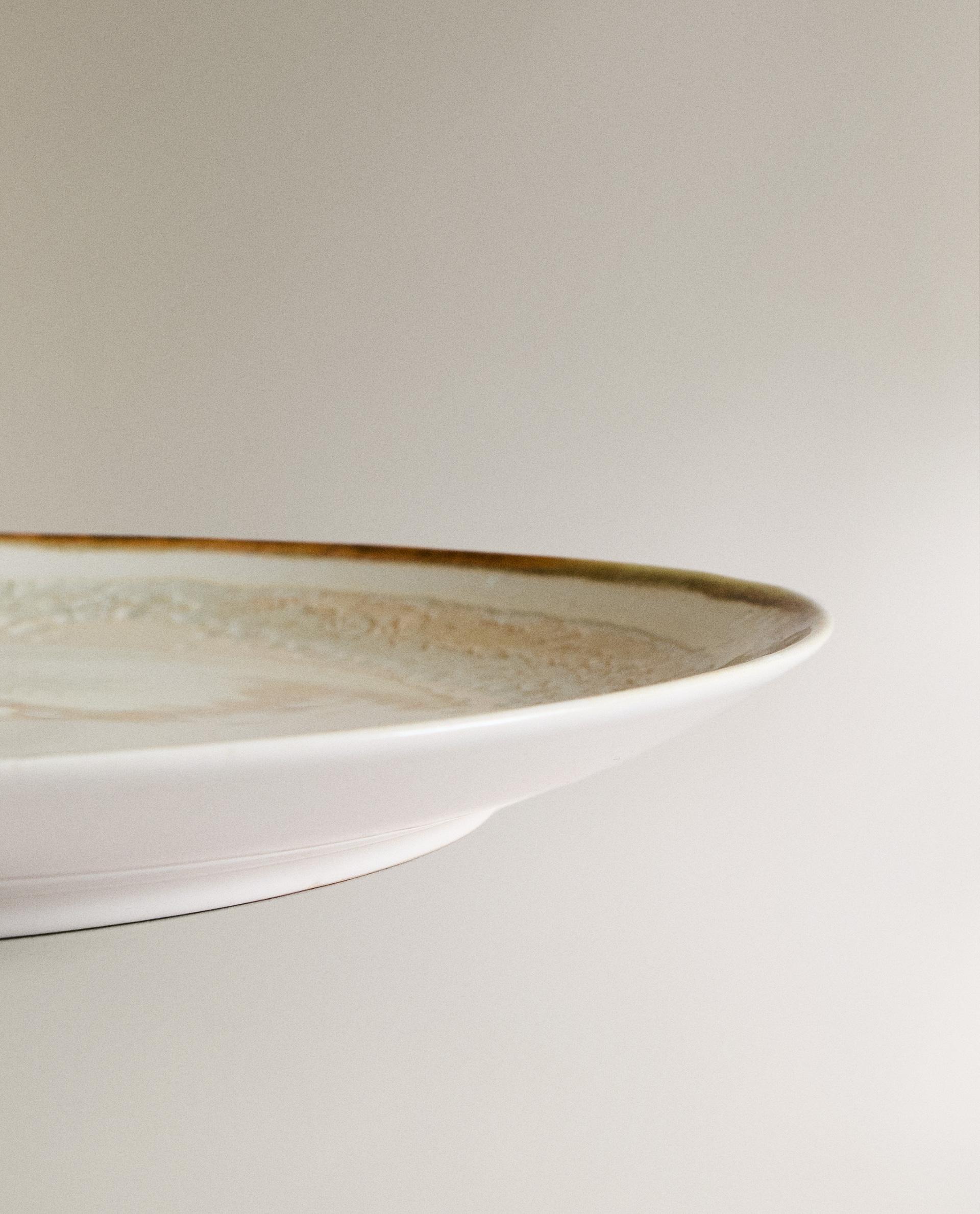 ROUND ANTIQUE FINISH STONEWARE SERVING DISH product thumbnail 8